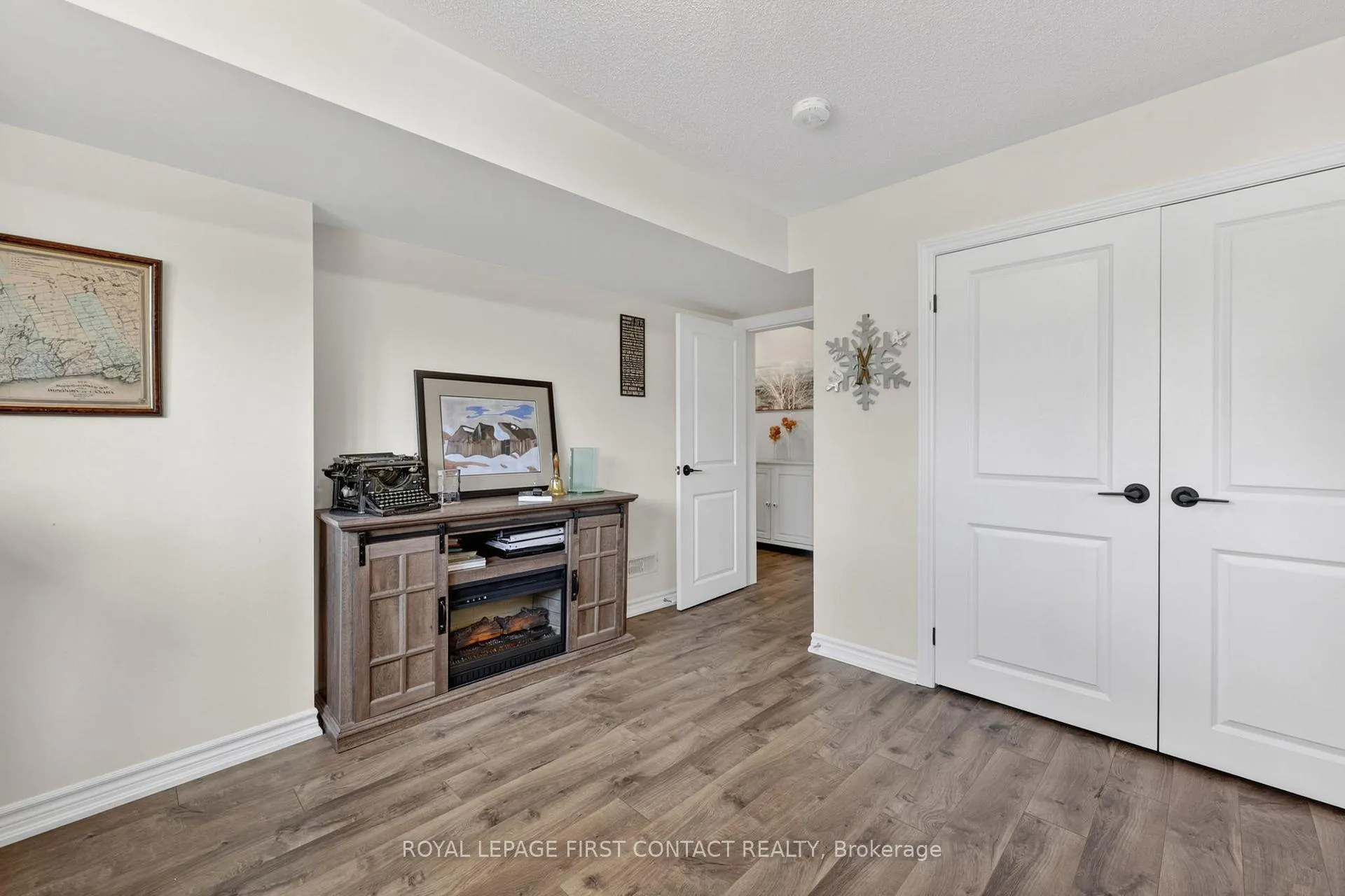 Photo 24 of 213 Claire Drive, Clearview, Stayner — HOMEH