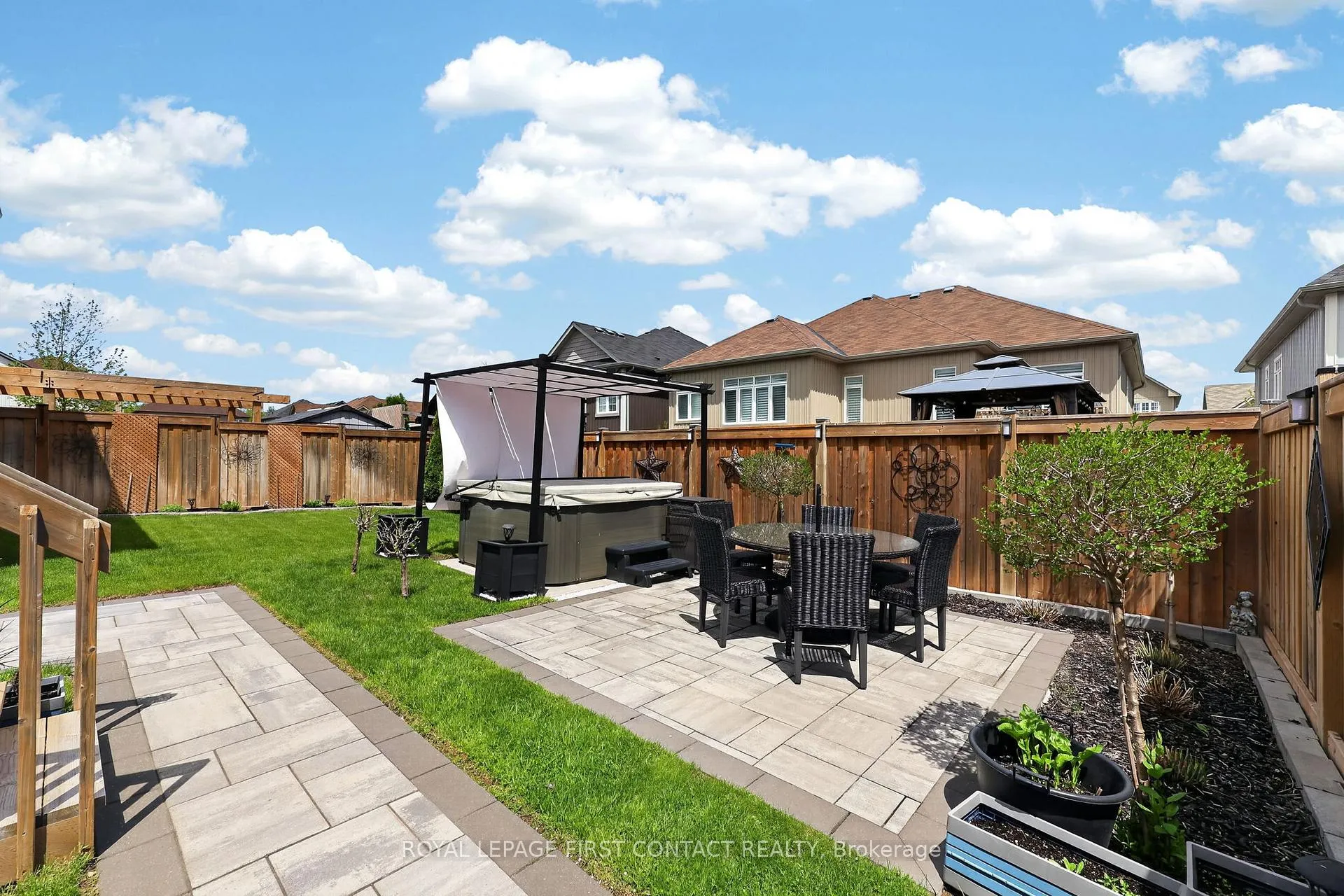Photo 37 of 213 Claire Drive, Clearview, Stayner — HOMEH