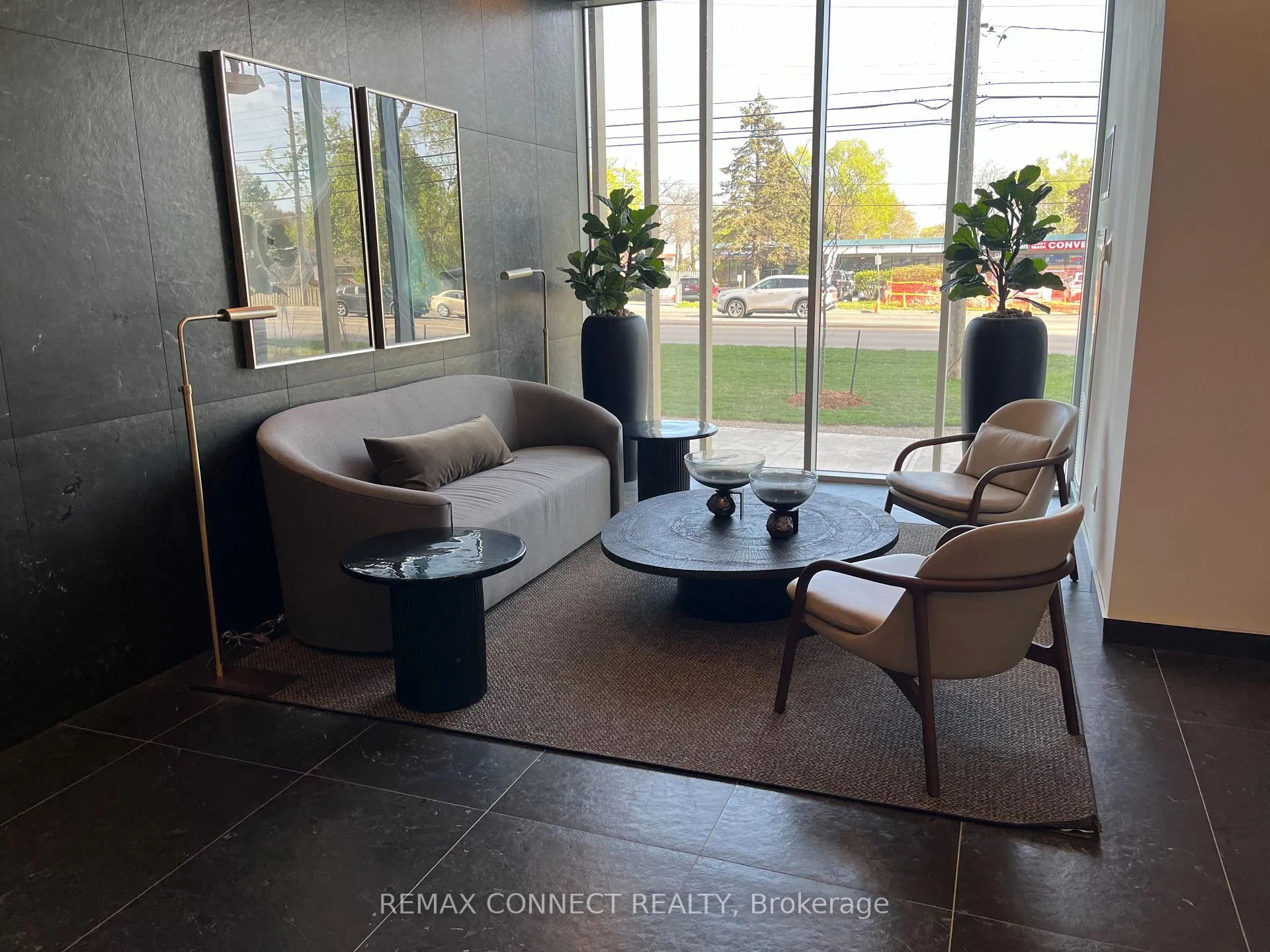 Photo 5 of Unit 2501, 1010 Sandy Beach Road, Pickering, Bay Ridges — HOMEH