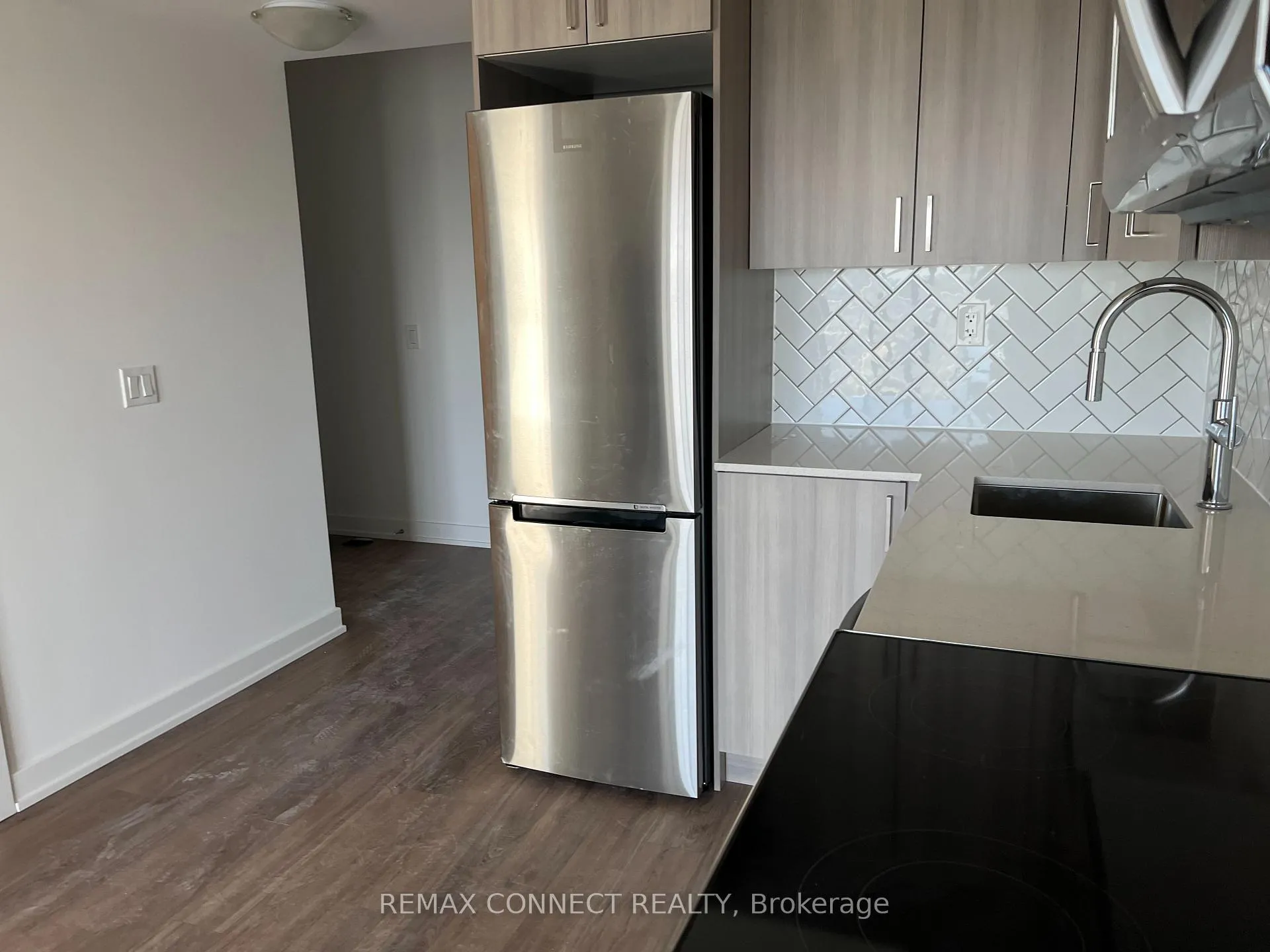 Photo 16 of Unit 2501, 1010 Sandy Beach Road, Pickering, Bay Ridges — HOMEH
