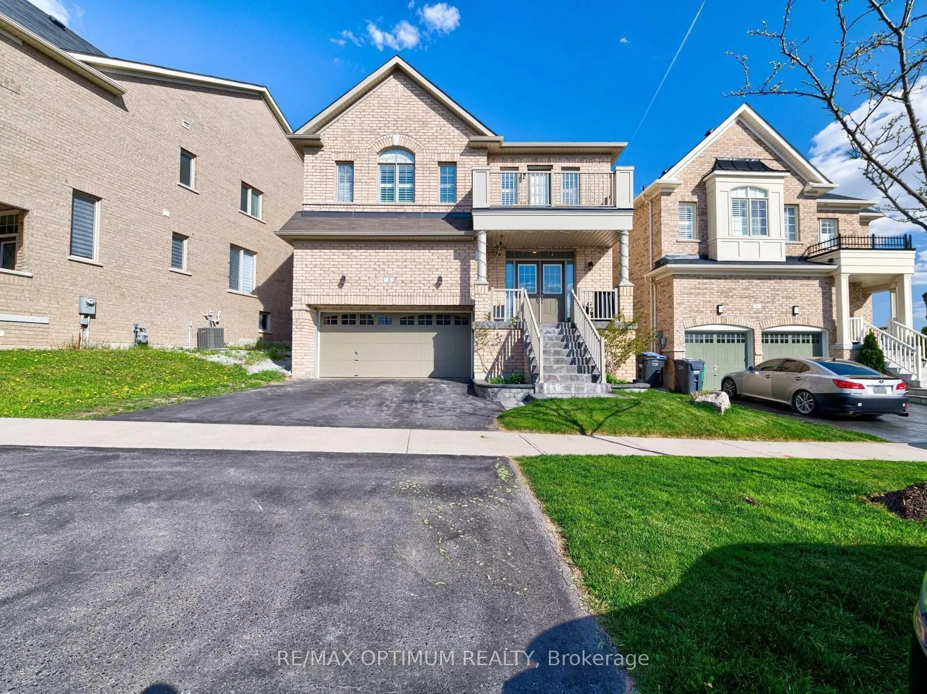 Photo 3 of 3 Bittersweet Road, Brampton, Credit Valley — HOMEH