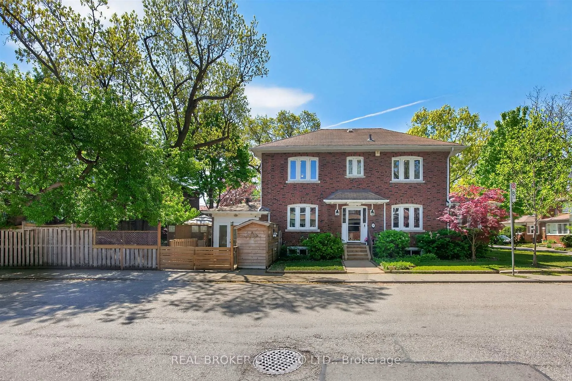 Photo 2 of 79 Humber Trail, Toronto, Lambton Baby Point — HOMEH