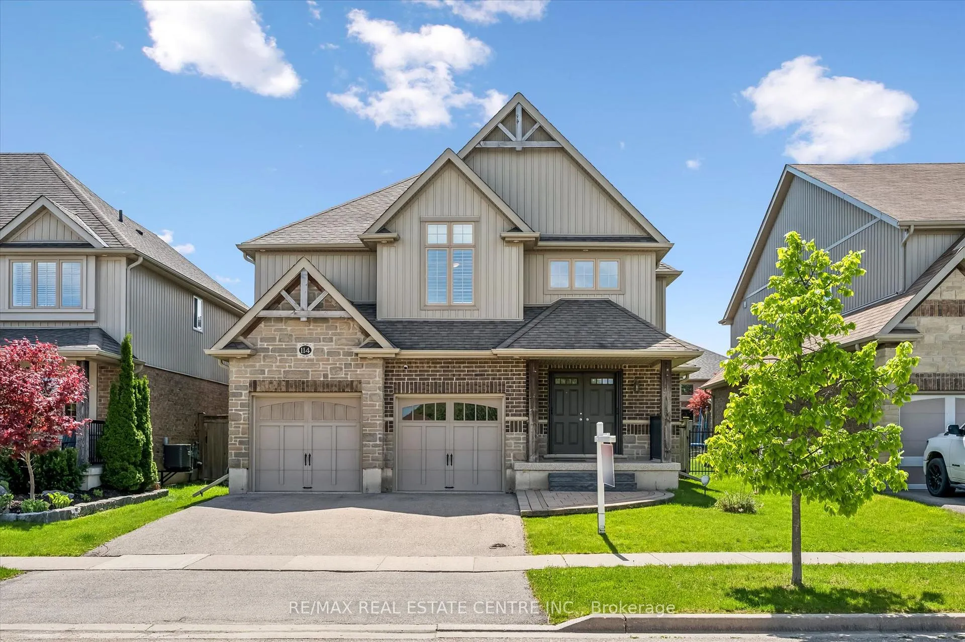 Photo 1 of 114 Isaac Shantz Drive, Wilmot, Baden — HOMEH