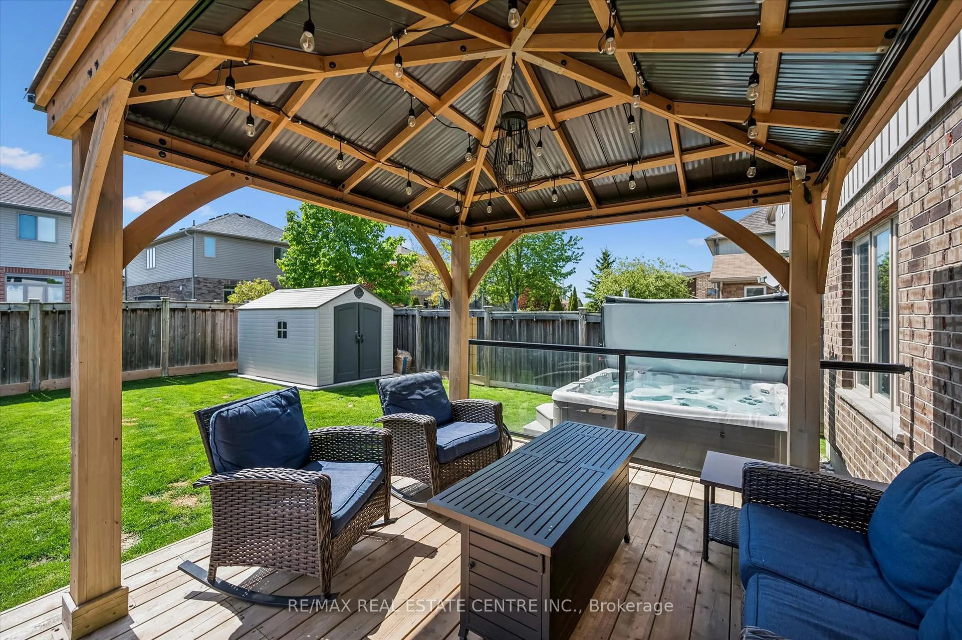 Photo 23 of 114 Isaac Shantz Drive, Wilmot, Baden — HOMEH