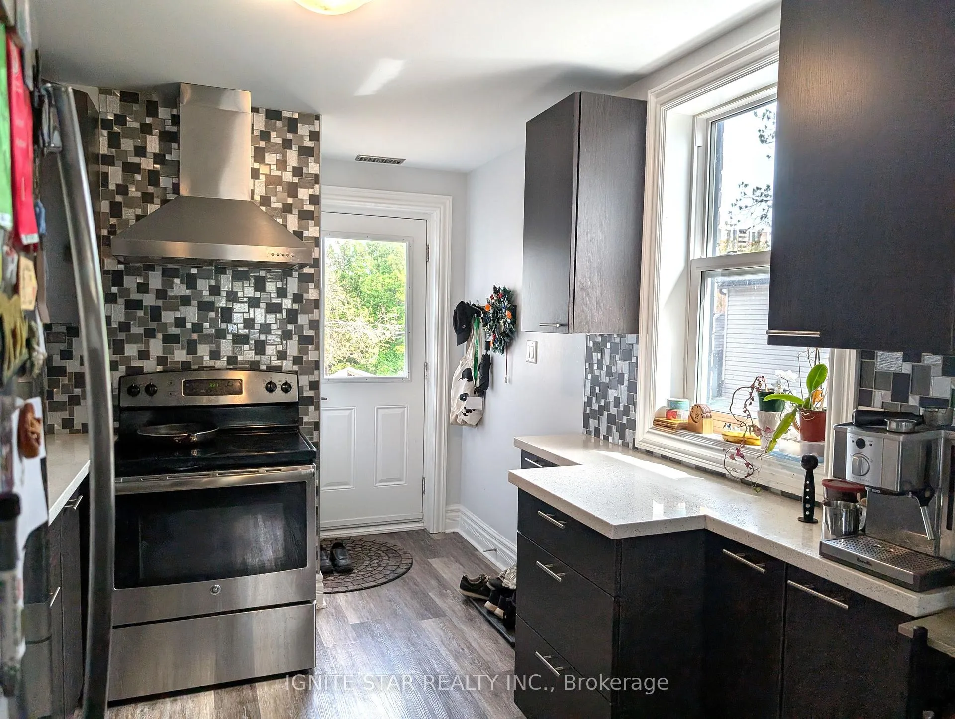 Photo 7 of Unit upper level, 106 West Avenue N, Hamilton, Landsdale — HOMEH
