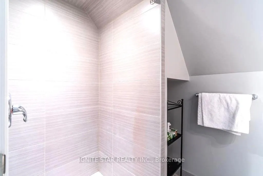 Photo 14 of Unit upper level, 106 West Avenue N, Hamilton, Landsdale — HOMEH