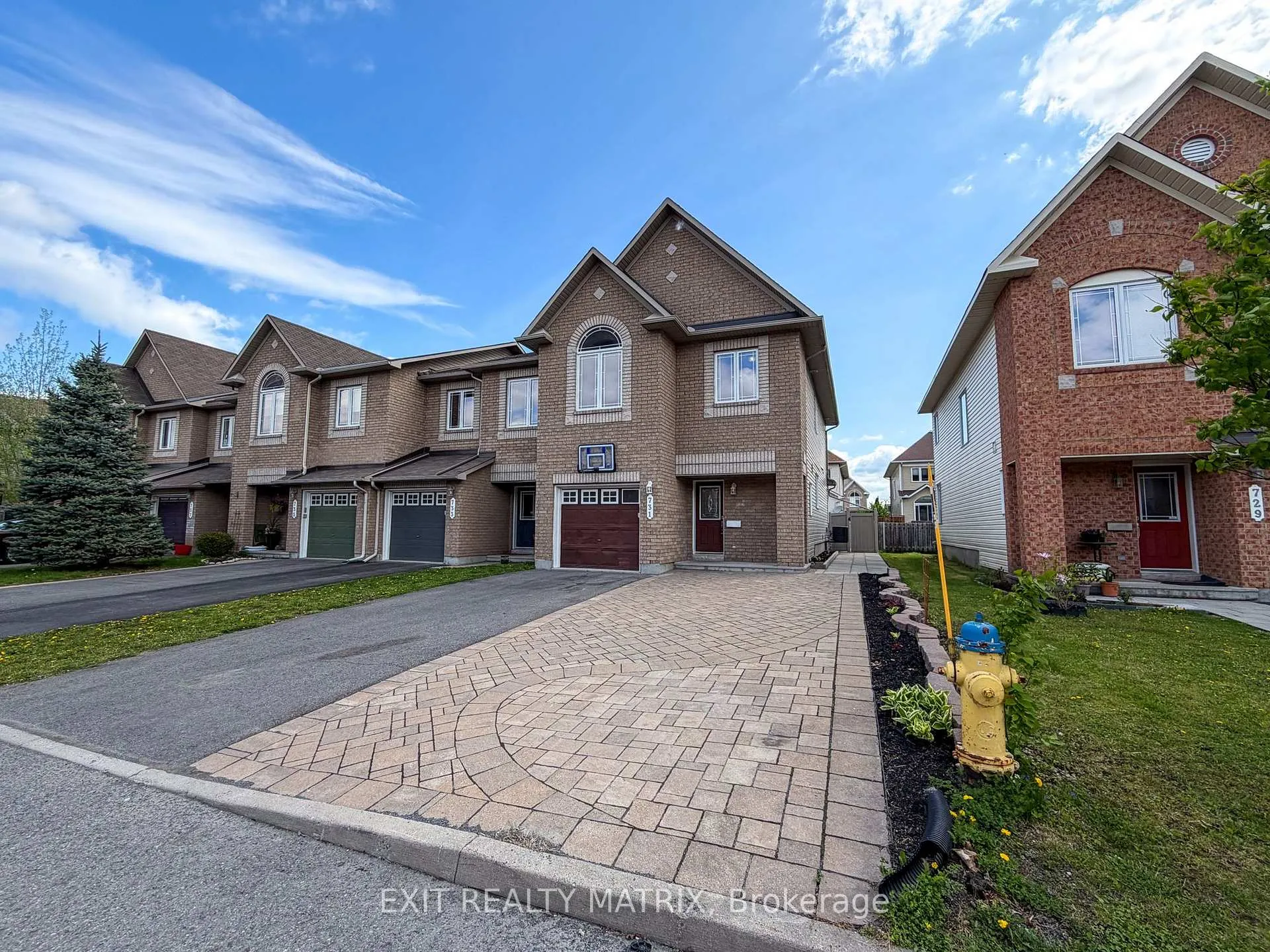 Photo 2 of 731 Whaley Ridge, Ottawa, Avalon East — HOMEH
