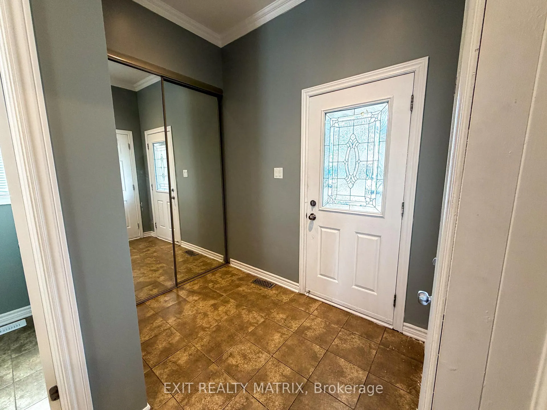 Photo 3 of 731 Whaley Ridge, Ottawa, Avalon East — HOMEH