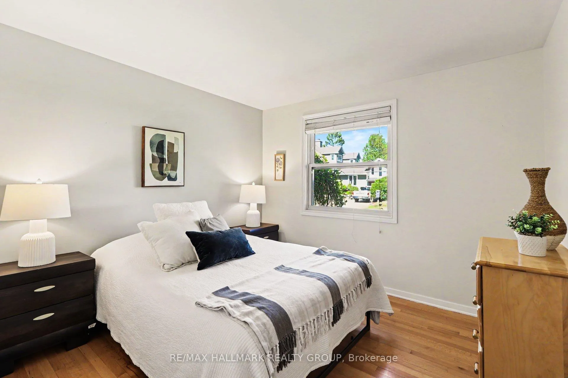 Photo 19 of 2640 Ulster Crescent, Ottawa, Riverside Park — HOMEH