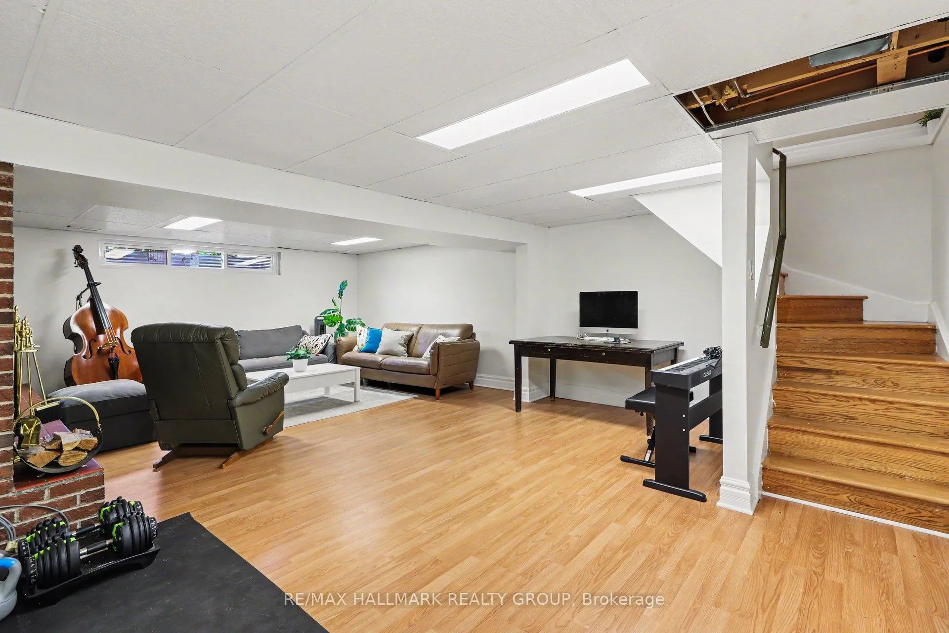 Photo 25 of 2640 Ulster Crescent, Ottawa, Riverside Park — HOMEH