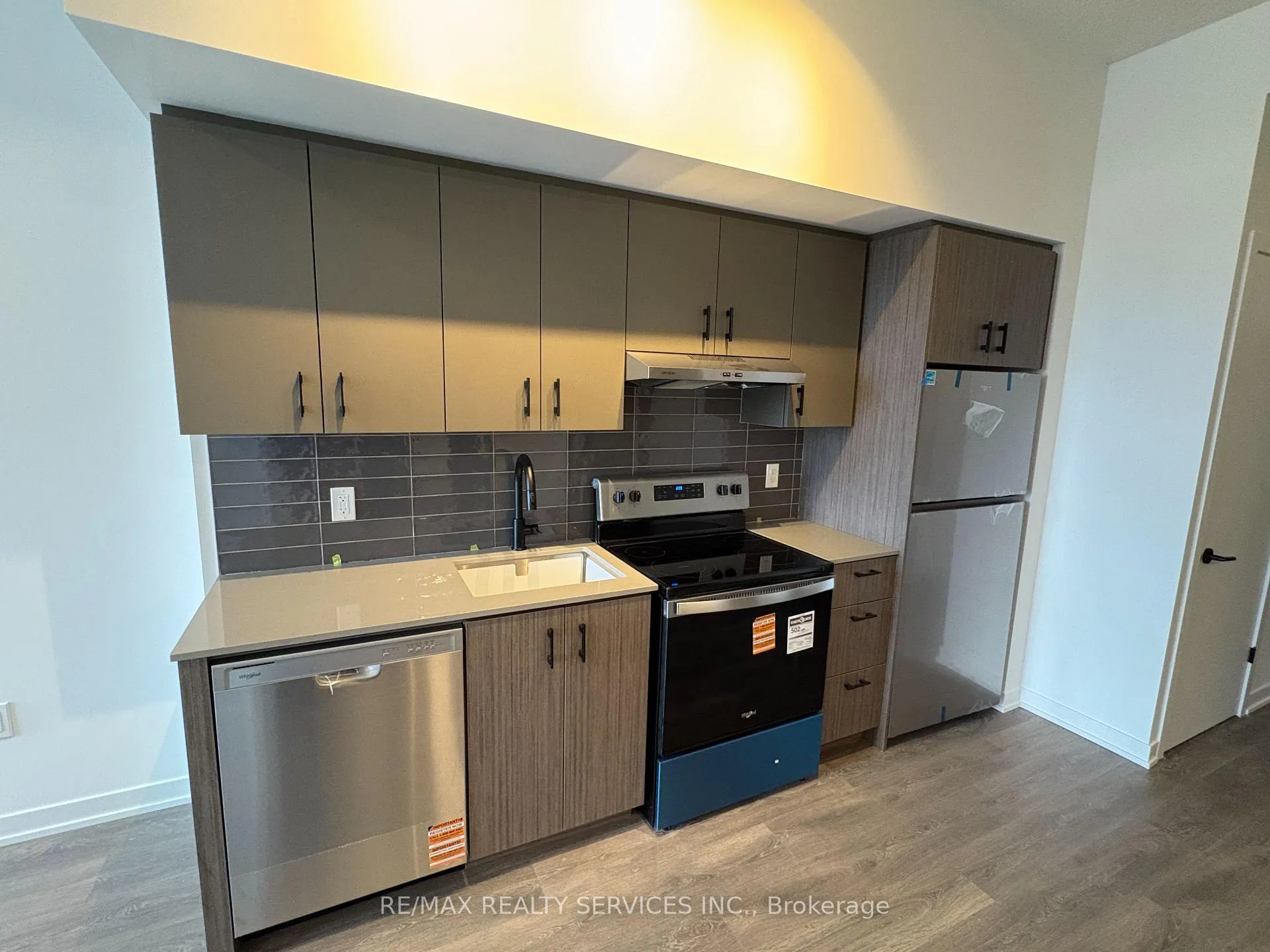 Photo 6 of Unit D308, 4878 Powers Common, Burlington, Appleby — HOMEH