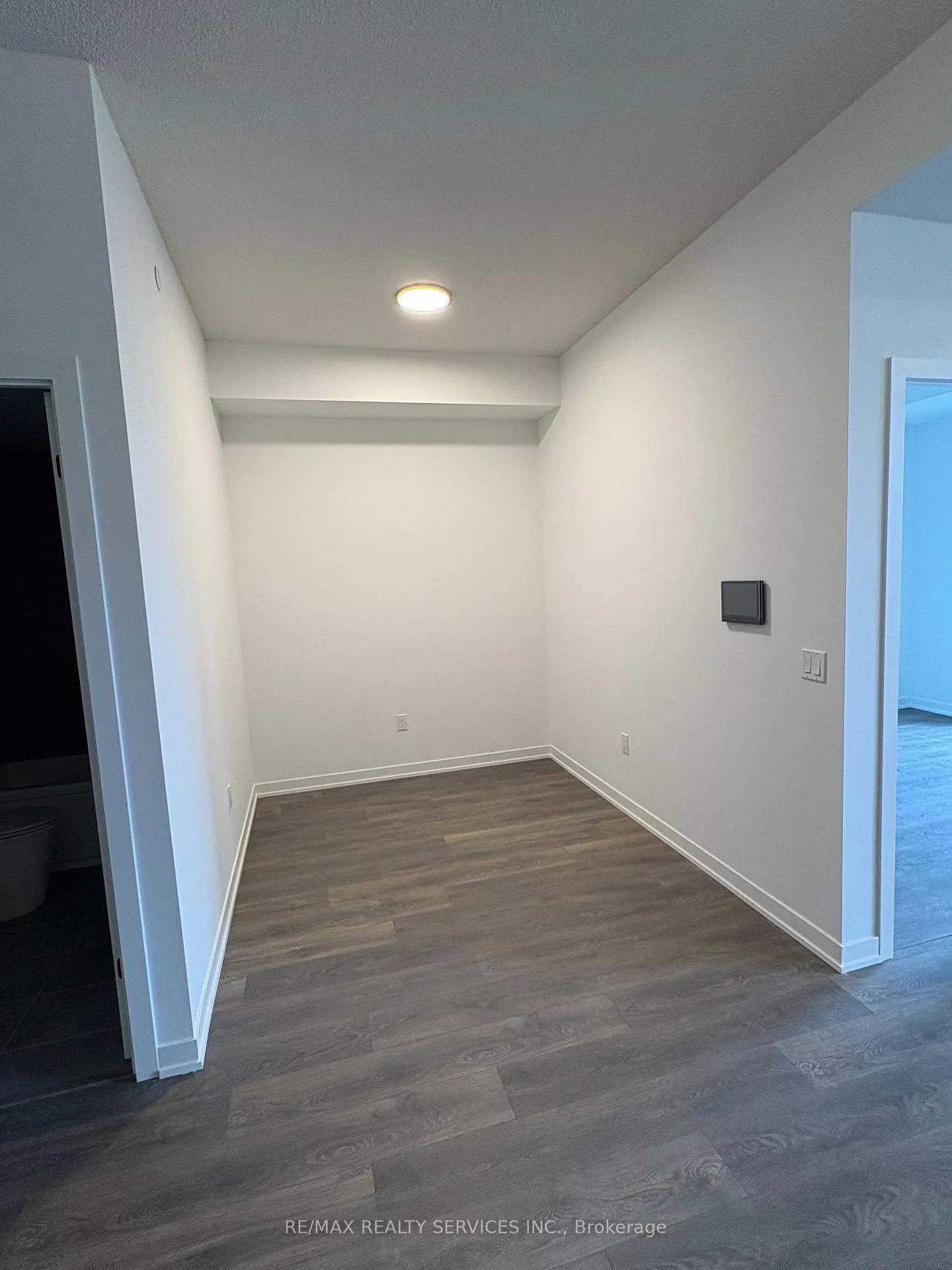 Photo 7 of Unit D308, 4878 Powers Common, Burlington, Appleby — HOMEH