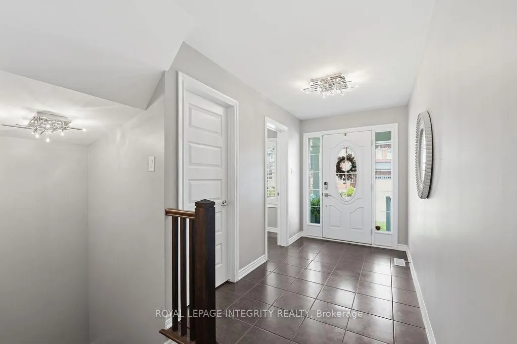 Photo 3 of 24 Pondhawk Way, Ottawa, Barrhaven - Half Moon Bay — HOMEH