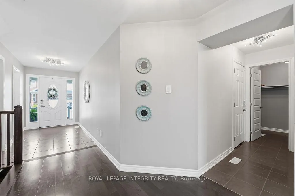 Photo 4 of 24 Pondhawk Way, Ottawa, Barrhaven - Half Moon Bay — HOMEH