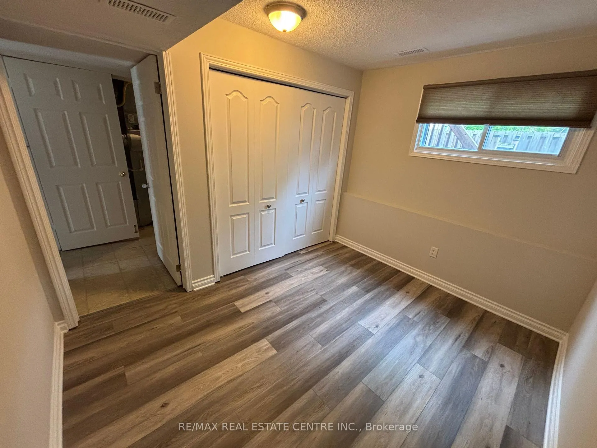 Photo 5 of Unit 9, 29 Heritage Drive, Hamilton, Stoney Creek — HOMEH