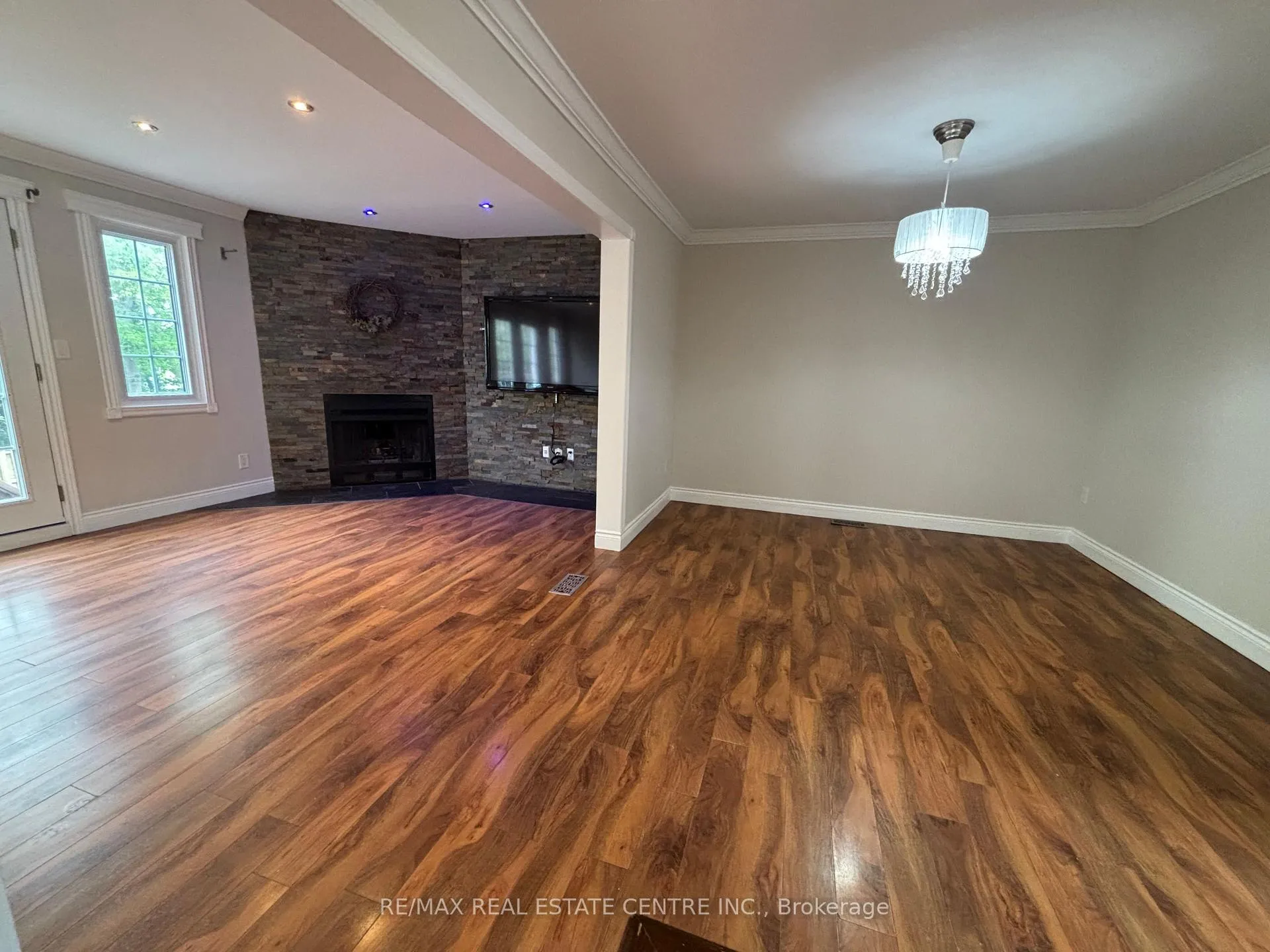 Photo 16 of Unit 9, 29 Heritage Drive, Hamilton, Stoney Creek — HOMEH