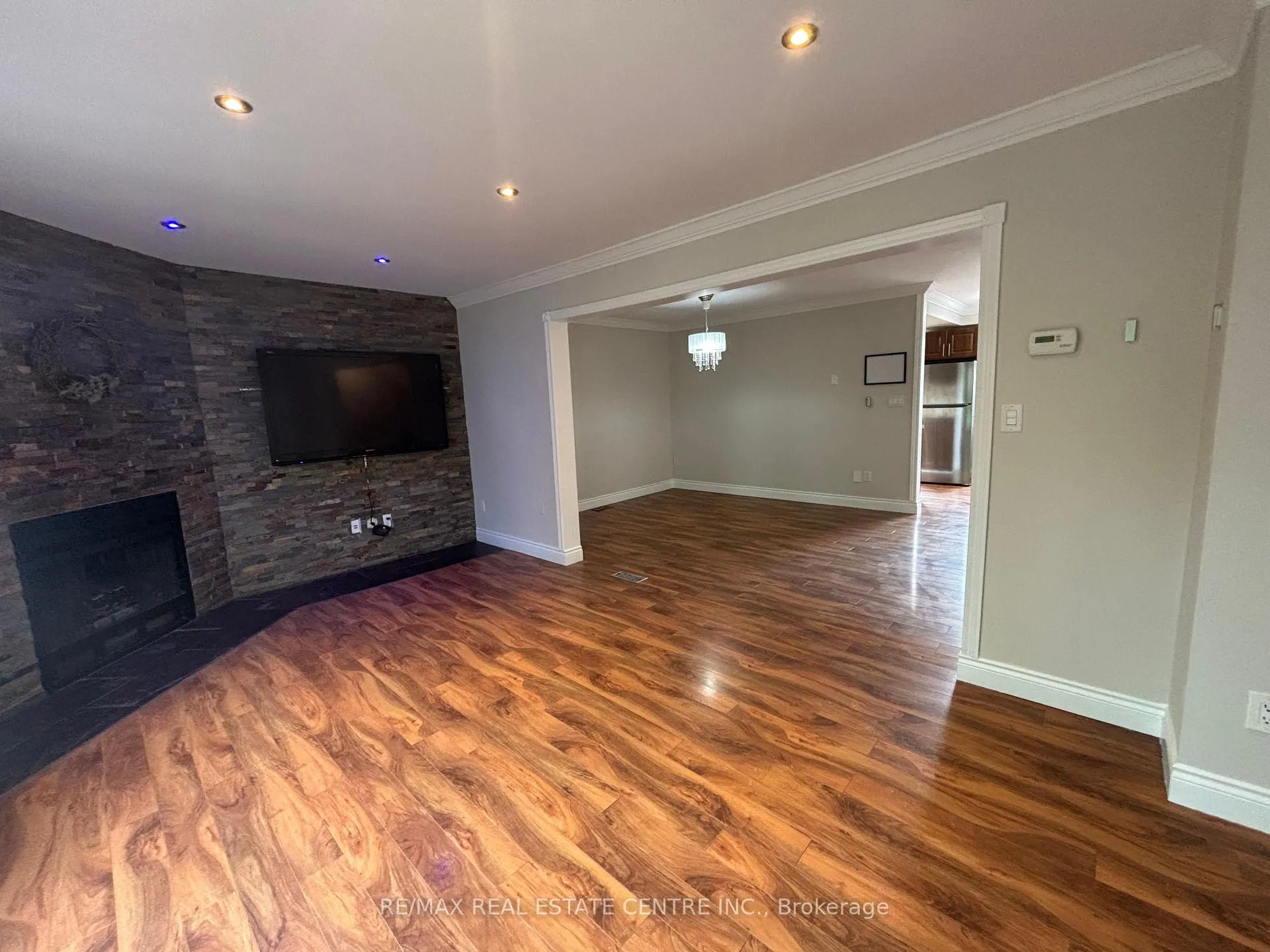 Photo 17 of Unit 9, 29 Heritage Drive, Hamilton, Stoney Creek — HOMEH