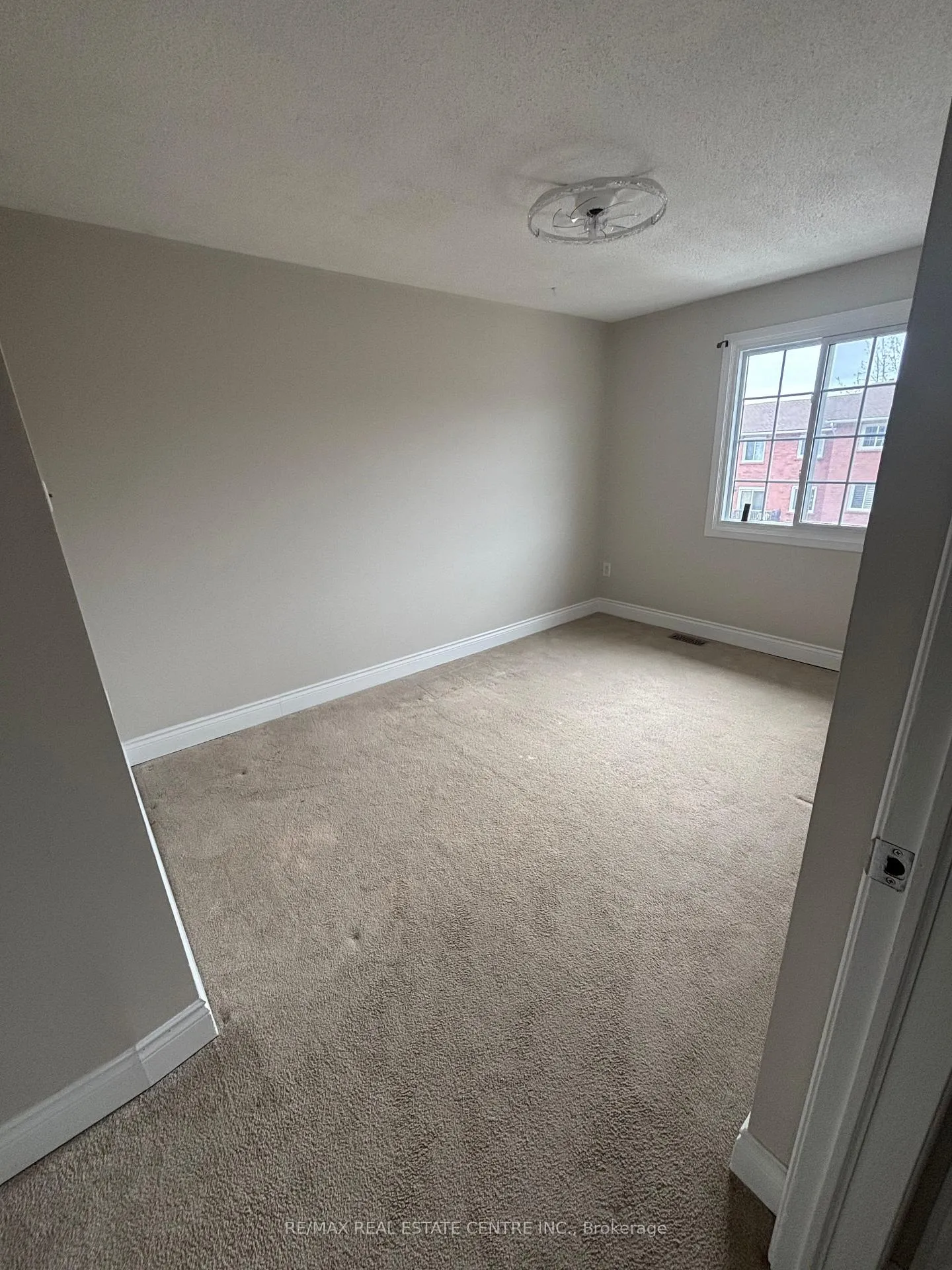 Photo 24 of Unit 9, 29 Heritage Drive, Hamilton, Stoney Creek — HOMEH