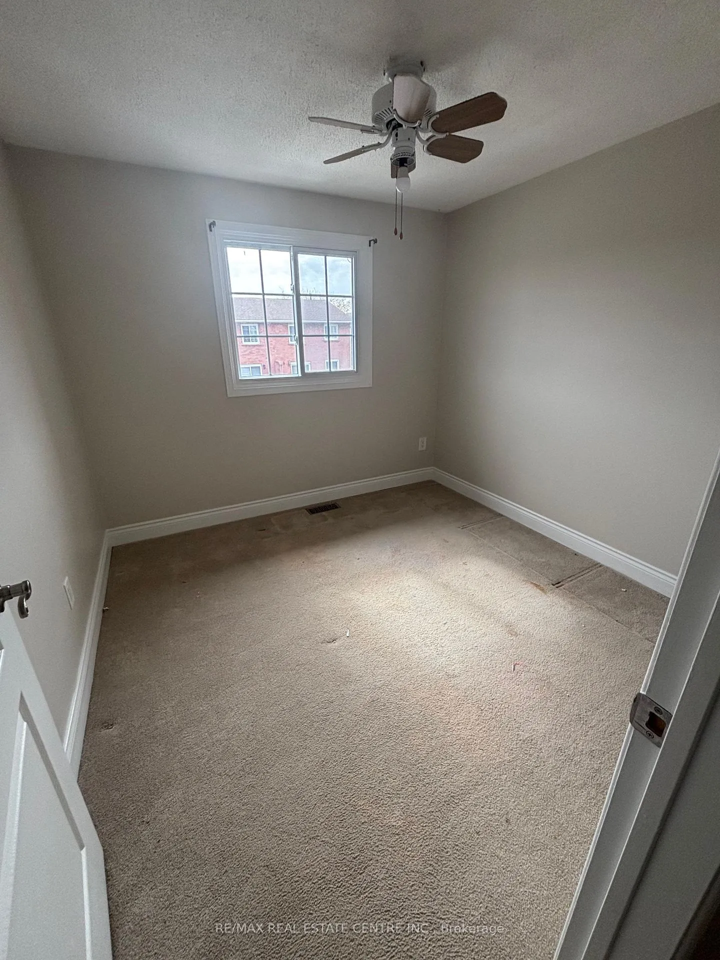 Photo 25 of Unit 9, 29 Heritage Drive, Hamilton, Stoney Creek — HOMEH