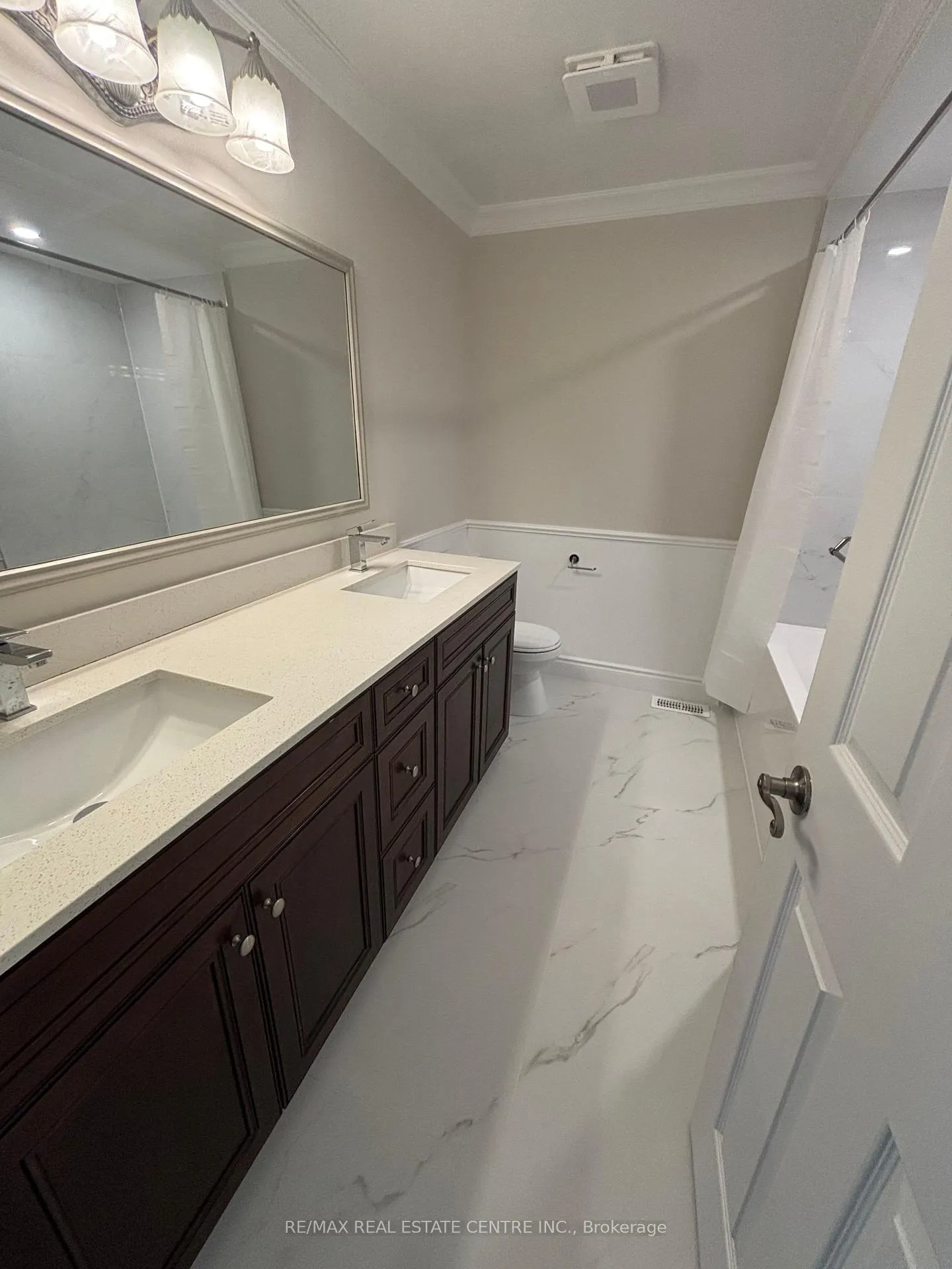 Photo 26 of Unit 9, 29 Heritage Drive, Hamilton, Stoney Creek — HOMEH