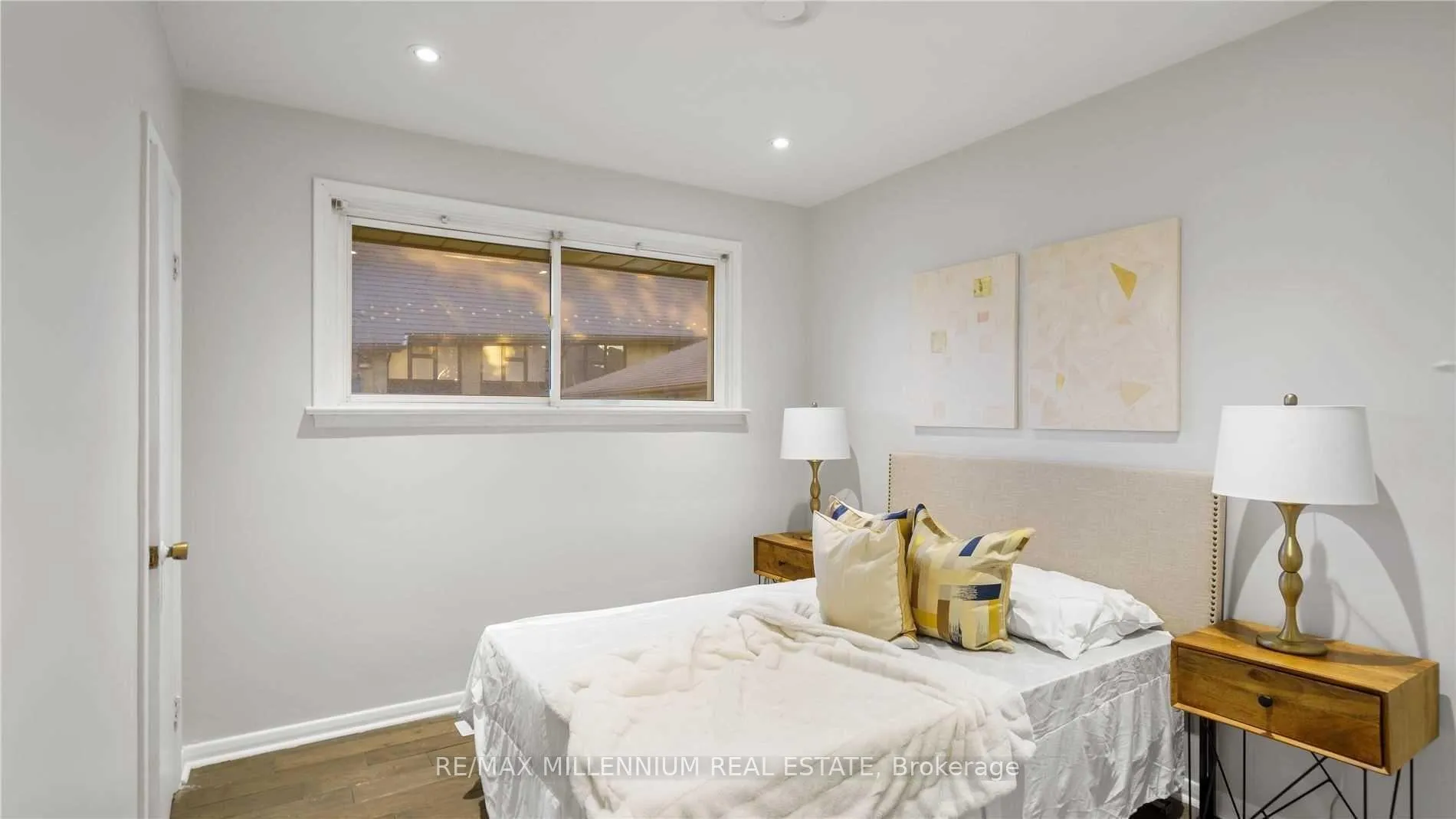 Photo 14 of 3 Jasmine Road, North York, Humbermede — HOMEH
