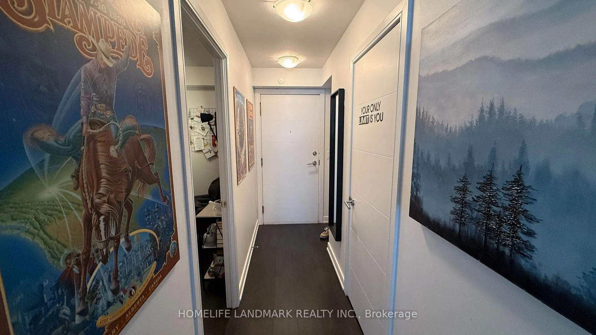 Front of Unit 508, 525 Adelaide Street W