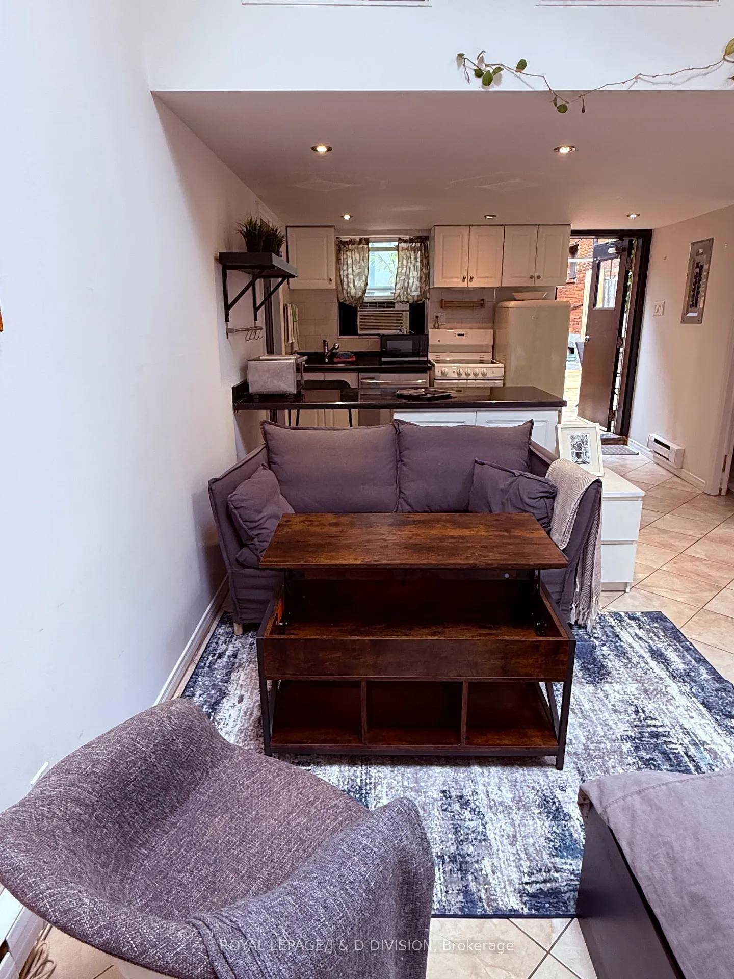 Photo 9 of Unit Rear, 43 Cecil Street, Toronto, Kensington-Chinatown — HOMEH