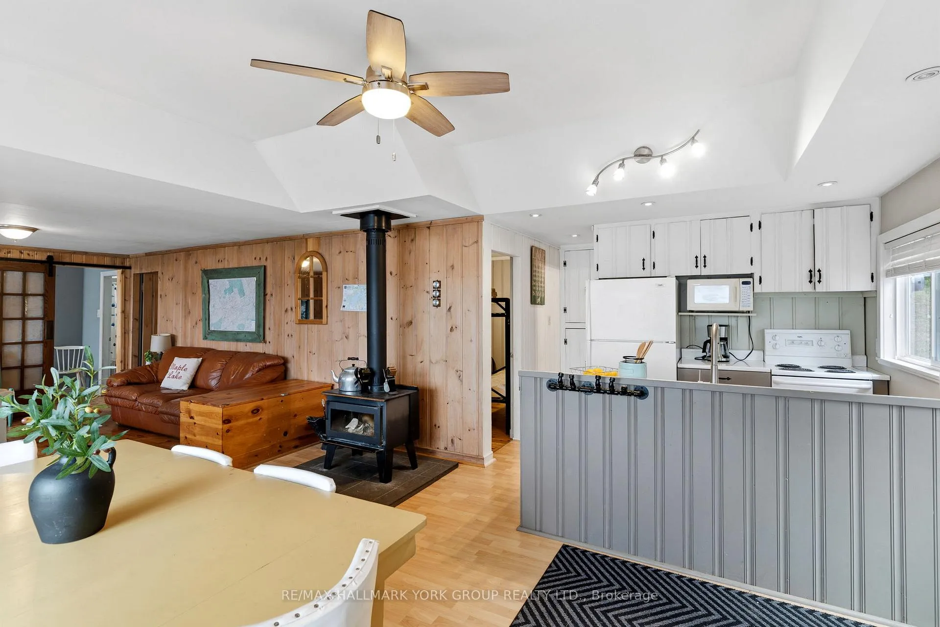 Photo 5 of 1040 Ted Carr Lane, Algonquin Highlands, Stanhope — HOMEH