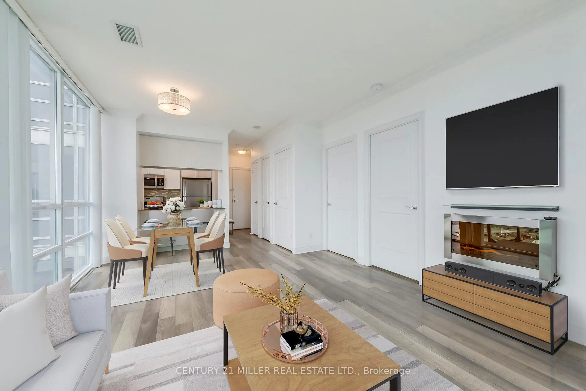 Photo 7 of Unit 2002, 16 Brookers Lane, Etobicoke, Mimico — HOMEH