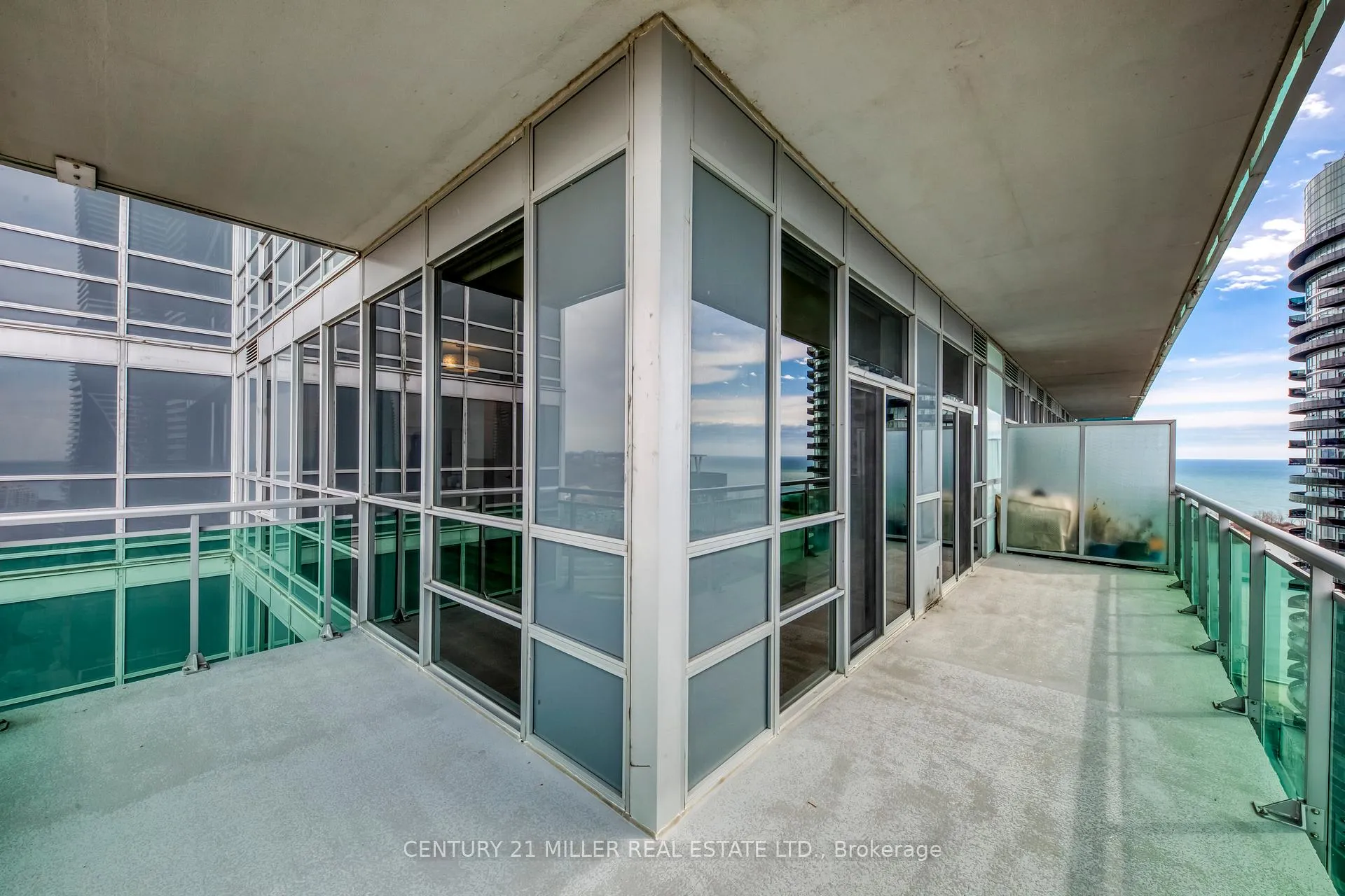Photo 22 of Unit 2002, 16 Brookers Lane, Etobicoke, Mimico — HOMEH
