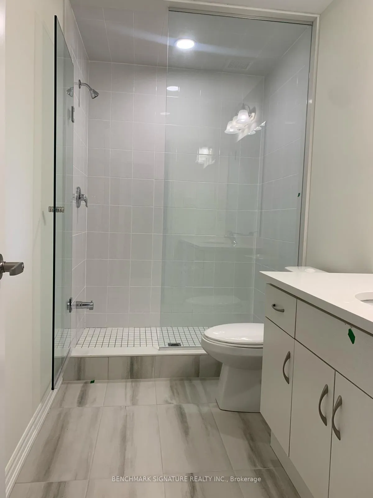 Photo 6 of 23 Thomas Frisby Jr Crescent, Markham, Victoria Square — HOMEH