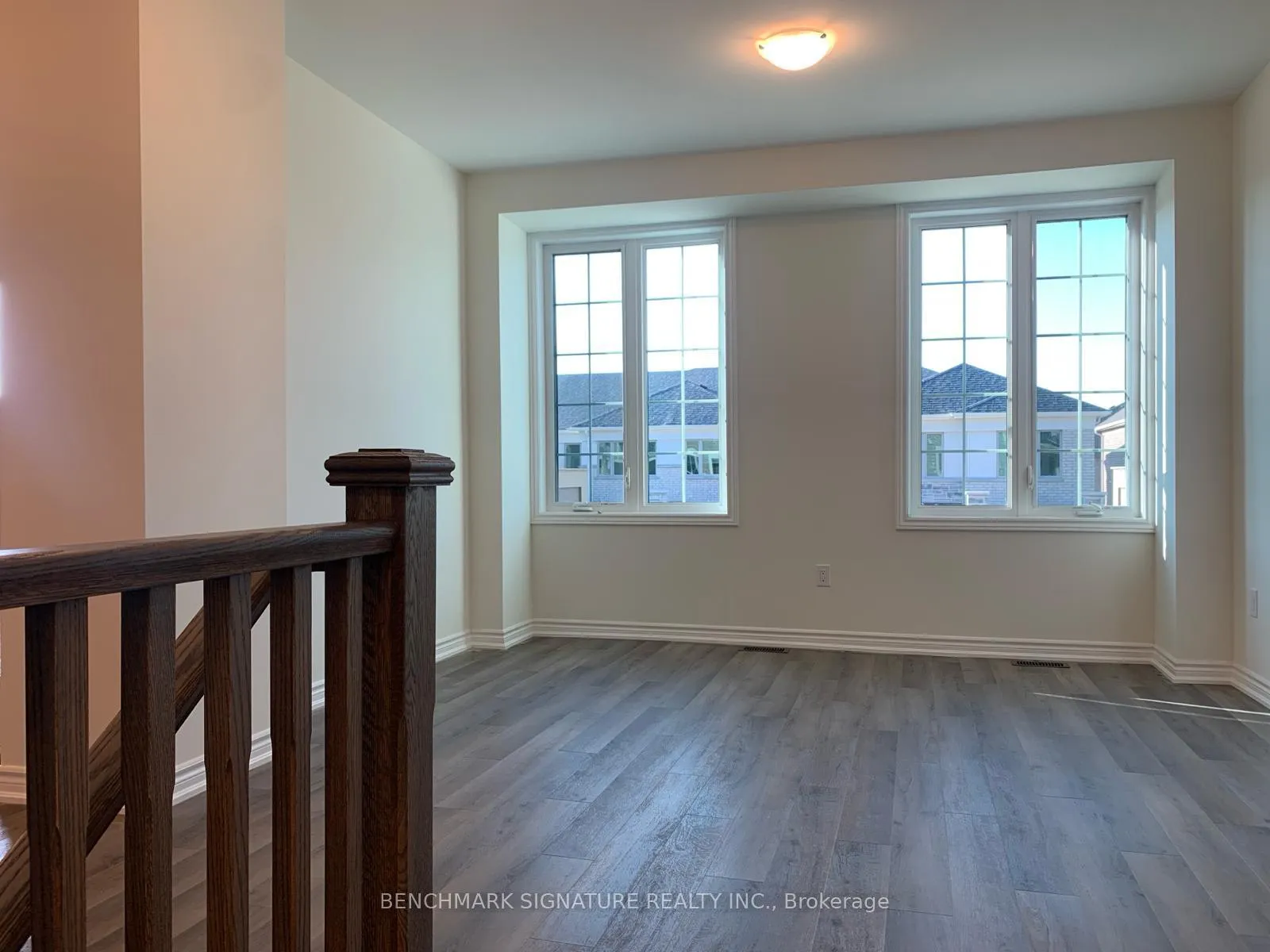 Photo 14 of 23 Thomas Frisby Jr Crescent, Markham, Victoria Square — HOMEH