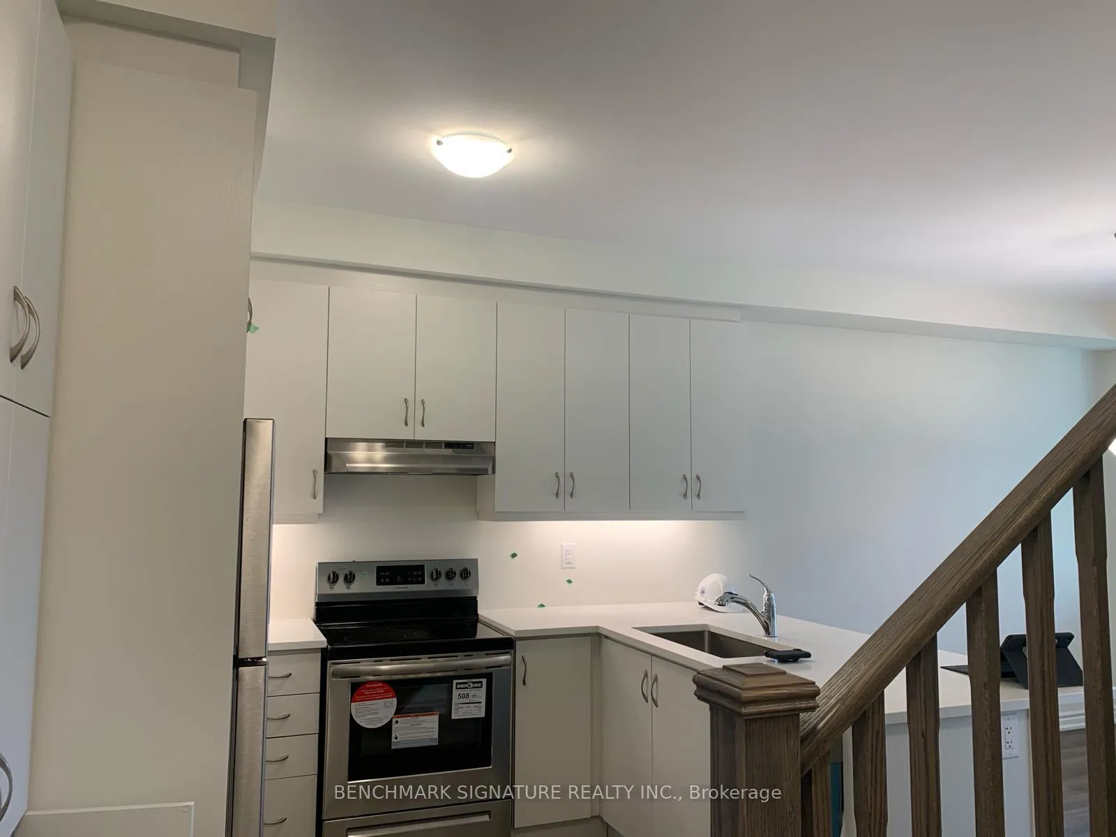 Photo 18 of 23 Thomas Frisby Jr Crescent, Markham, Victoria Square — HOMEH