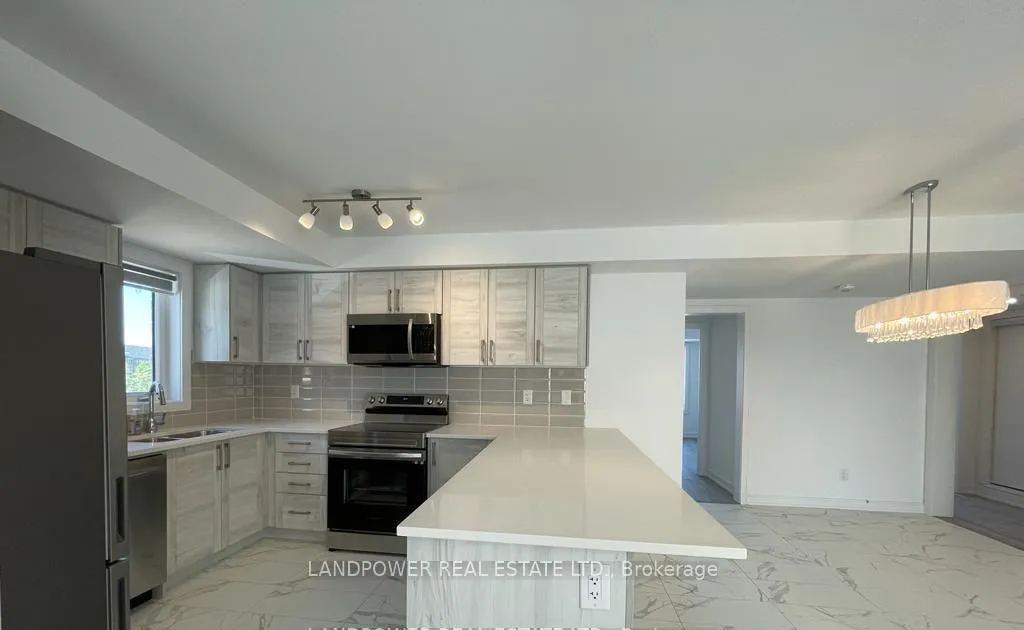 Photo 2 of 52 Appletree Lane, Barrie, Innis-Shore — HOMEH
