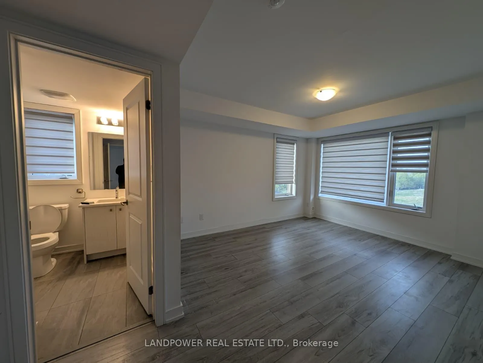 Photo 13 of 52 Appletree Lane, Barrie, Innis-Shore — HOMEH