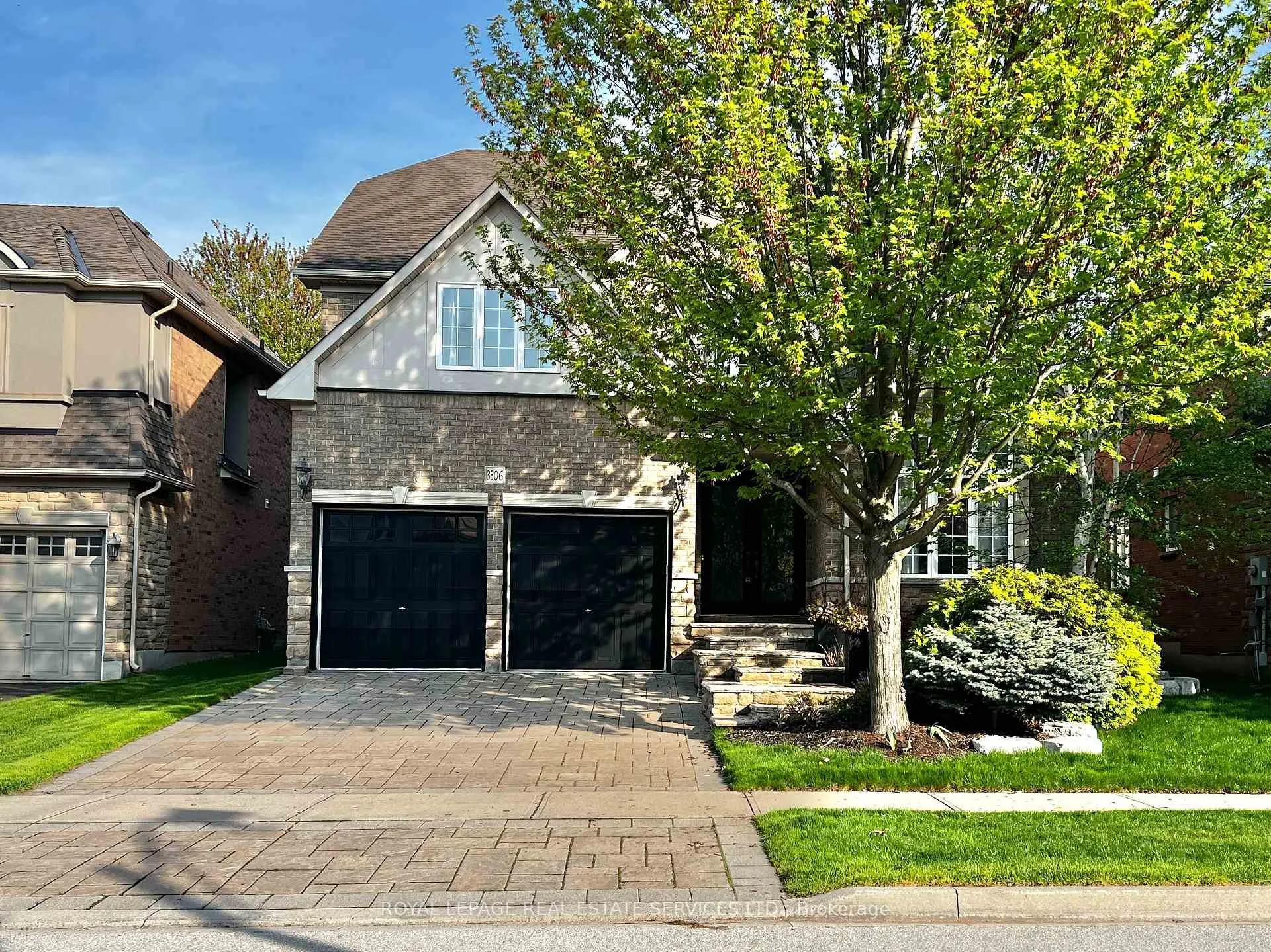Photo 1 of 3306 Fox Run Circle, Oakville, Bronte — HOMEH