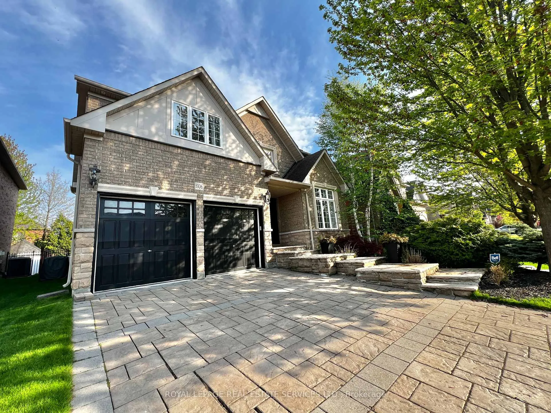 Photo 2 of 3306 Fox Run Circle, Oakville, Bronte — HOMEH