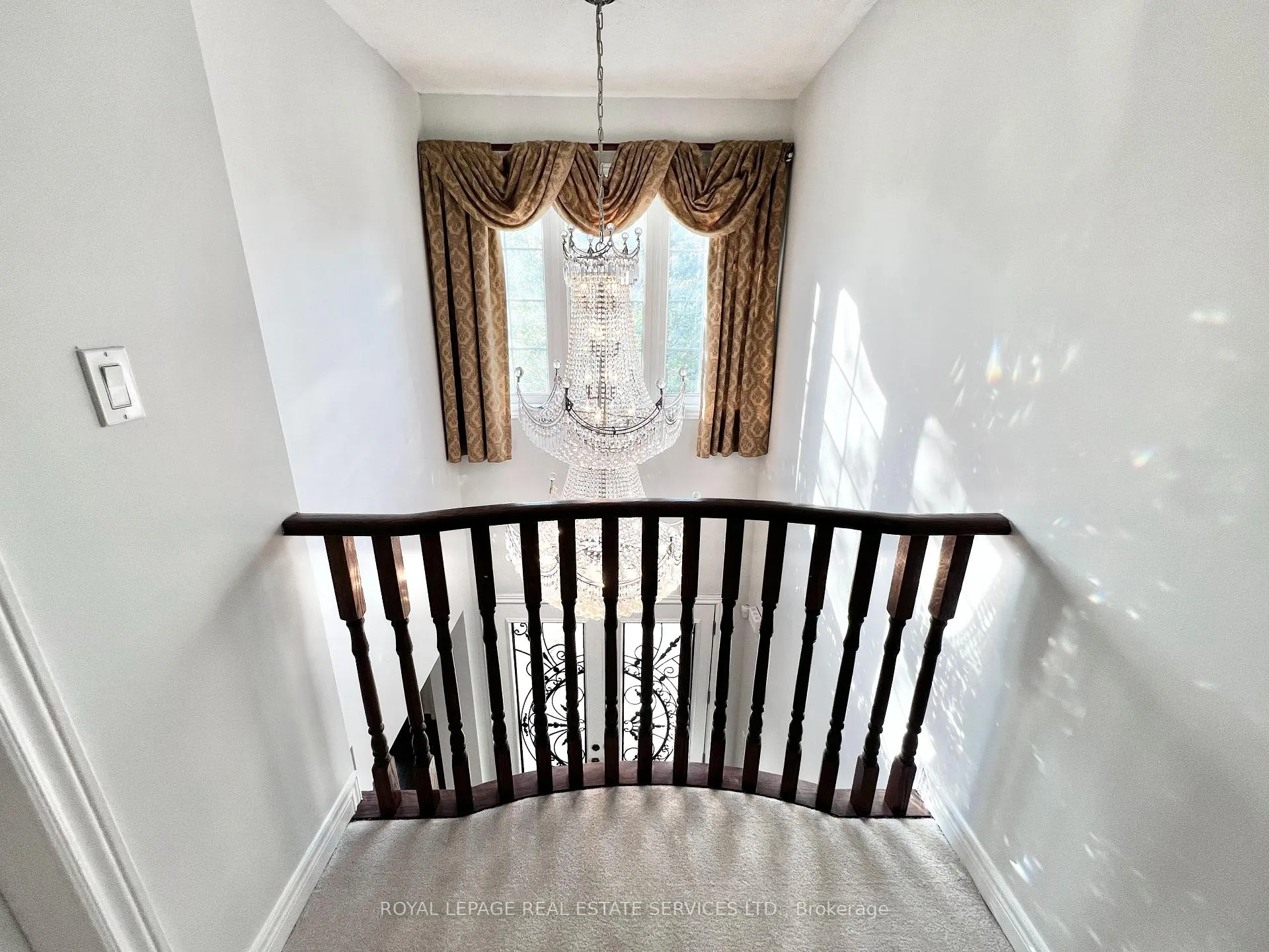 Photo 24 of 3306 Fox Run Circle, Oakville, Bronte — HOMEH