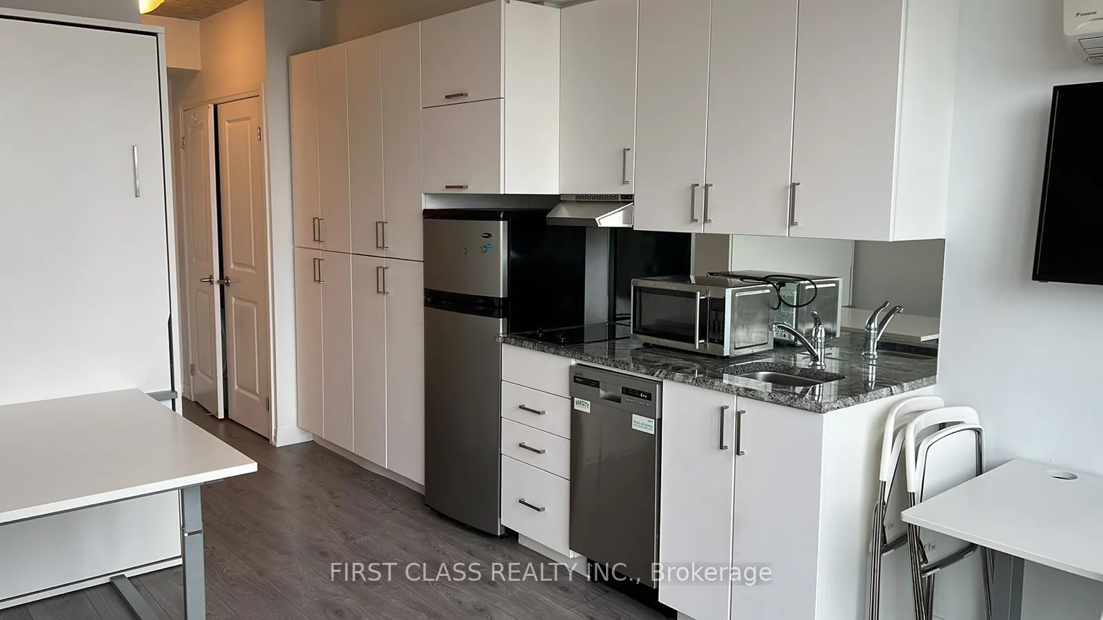 Photo 2 of Unit 602, 1900 Simcoe Street N, Oshawa, Samac — HOMEH