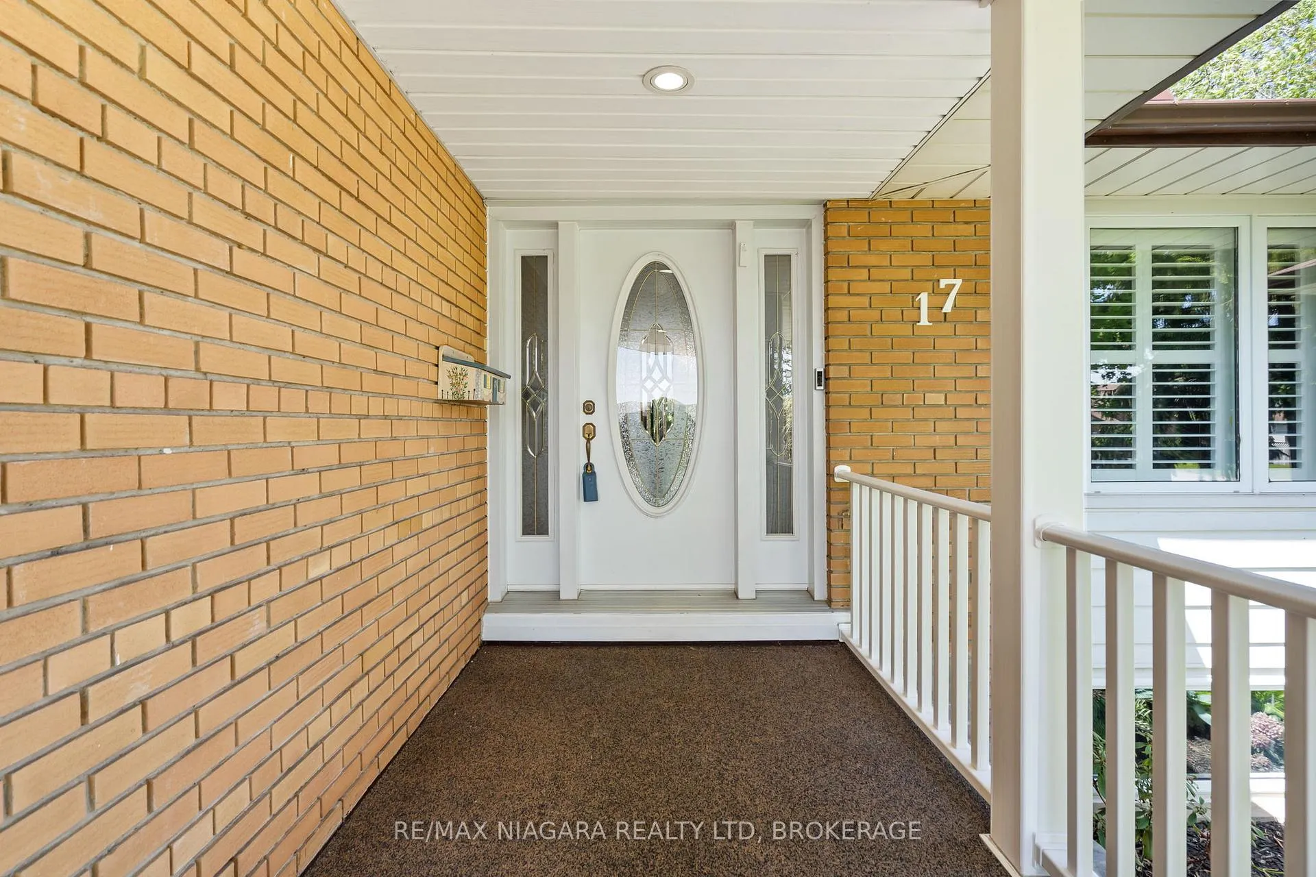 Photo 4 of 17 Sheba Crescent, Port Colborne, Main Street — HOMEH