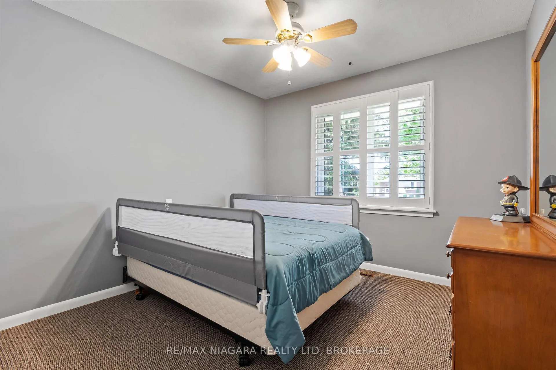 Photo 15 of 17 Sheba Crescent, Port Colborne, Main Street — HOMEH