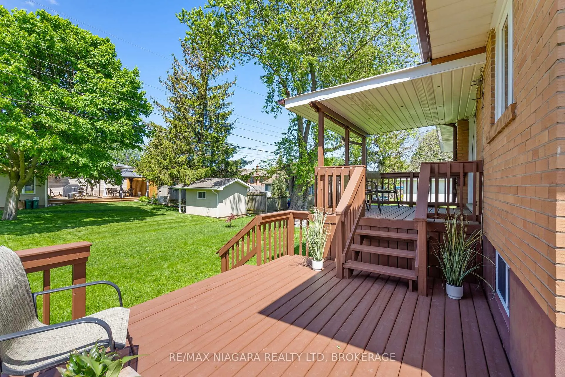 Photo 27 of 17 Sheba Crescent, Port Colborne, Main Street — HOMEH