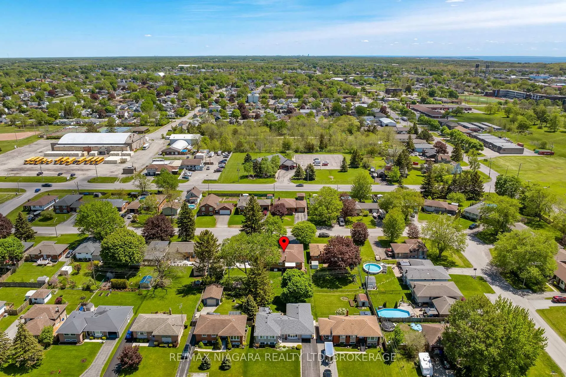 Photo 39 of 17 Sheba Crescent, Port Colborne, Main Street — HOMEH