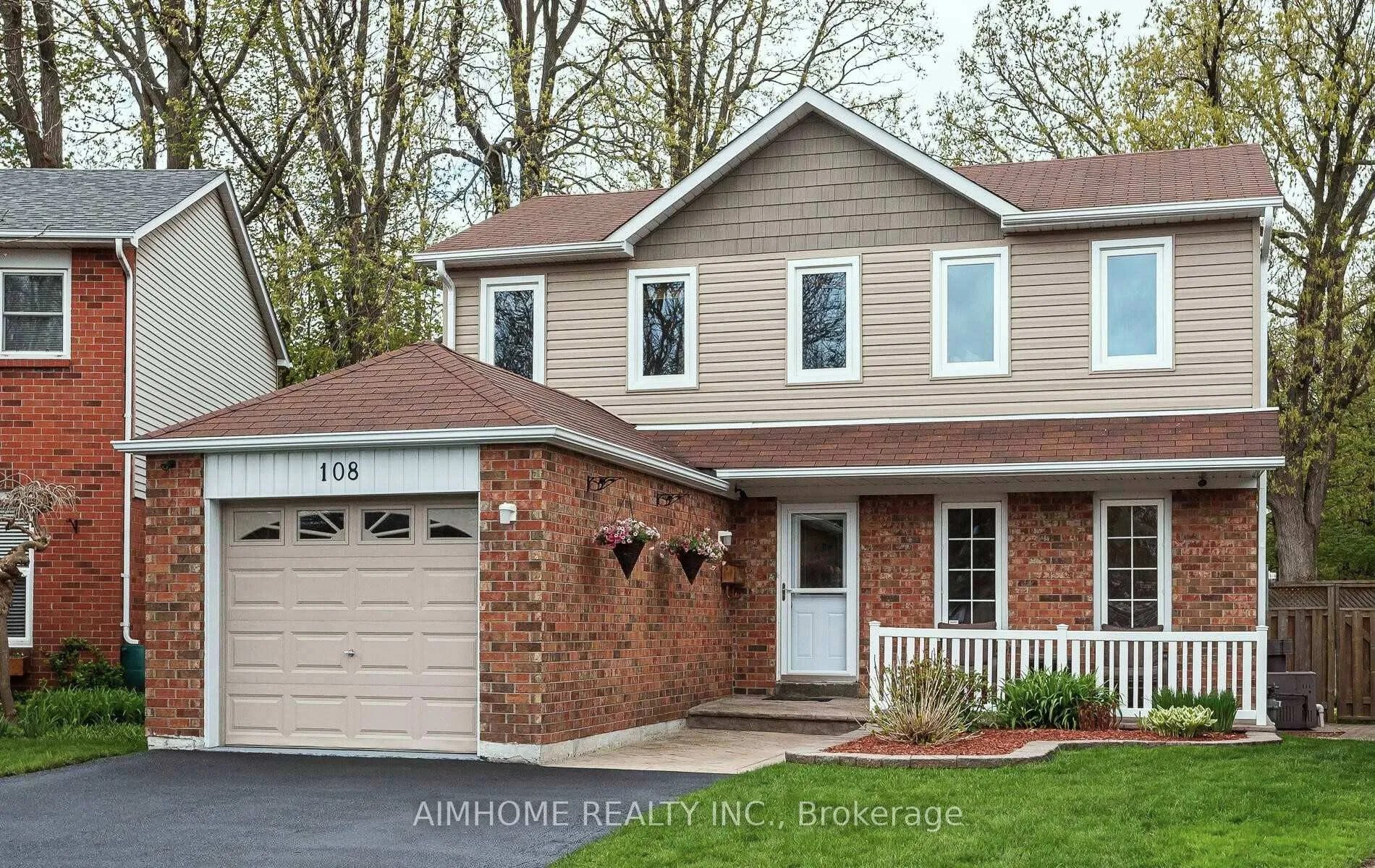 Photo 2 of 108 Floribunda Crescent, Brampton, Bramalea West Industrial — HOMEH