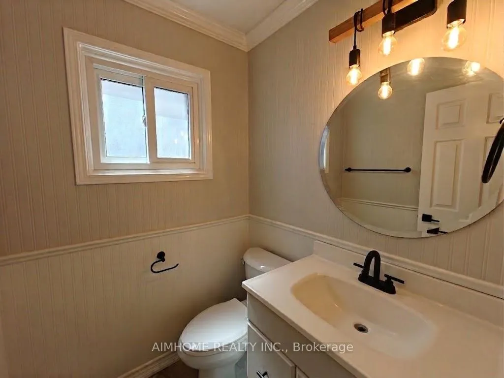 Photo 12 of 108 Floribunda Crescent, Brampton, Bramalea West Industrial — HOMEH