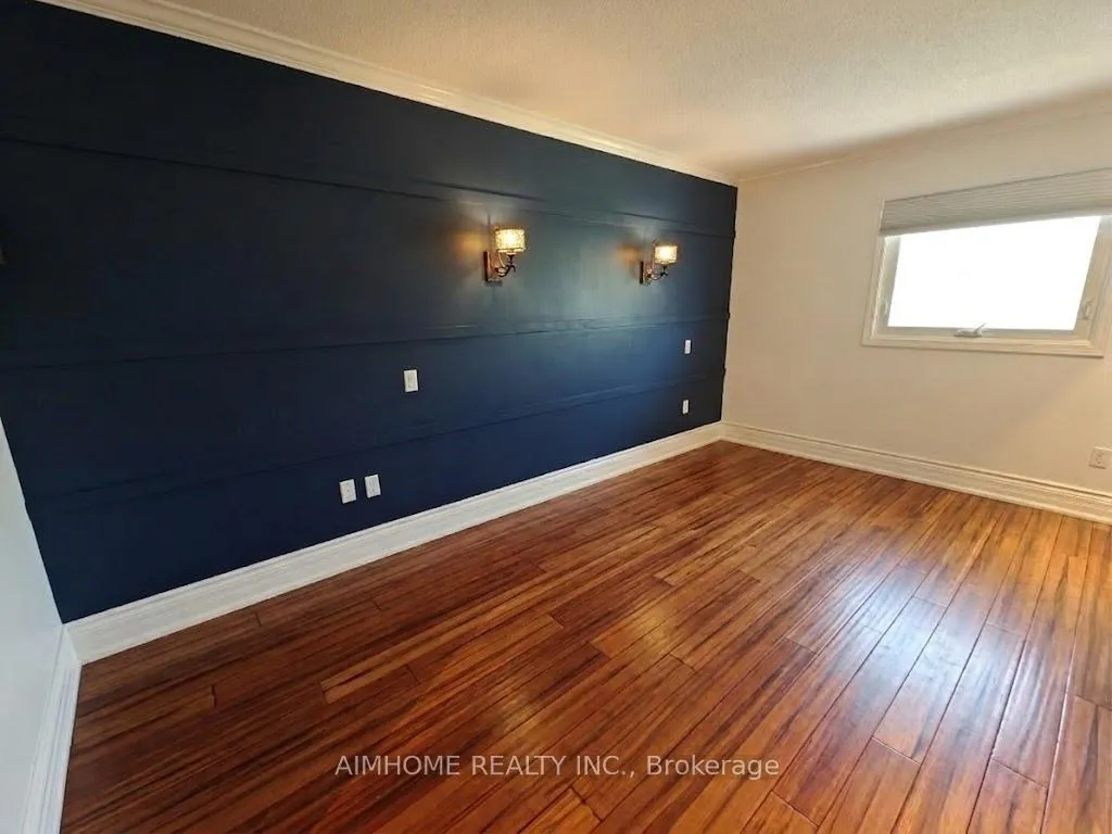 Photo 14 of 108 Floribunda Crescent, Brampton, Bramalea West Industrial — HOMEH