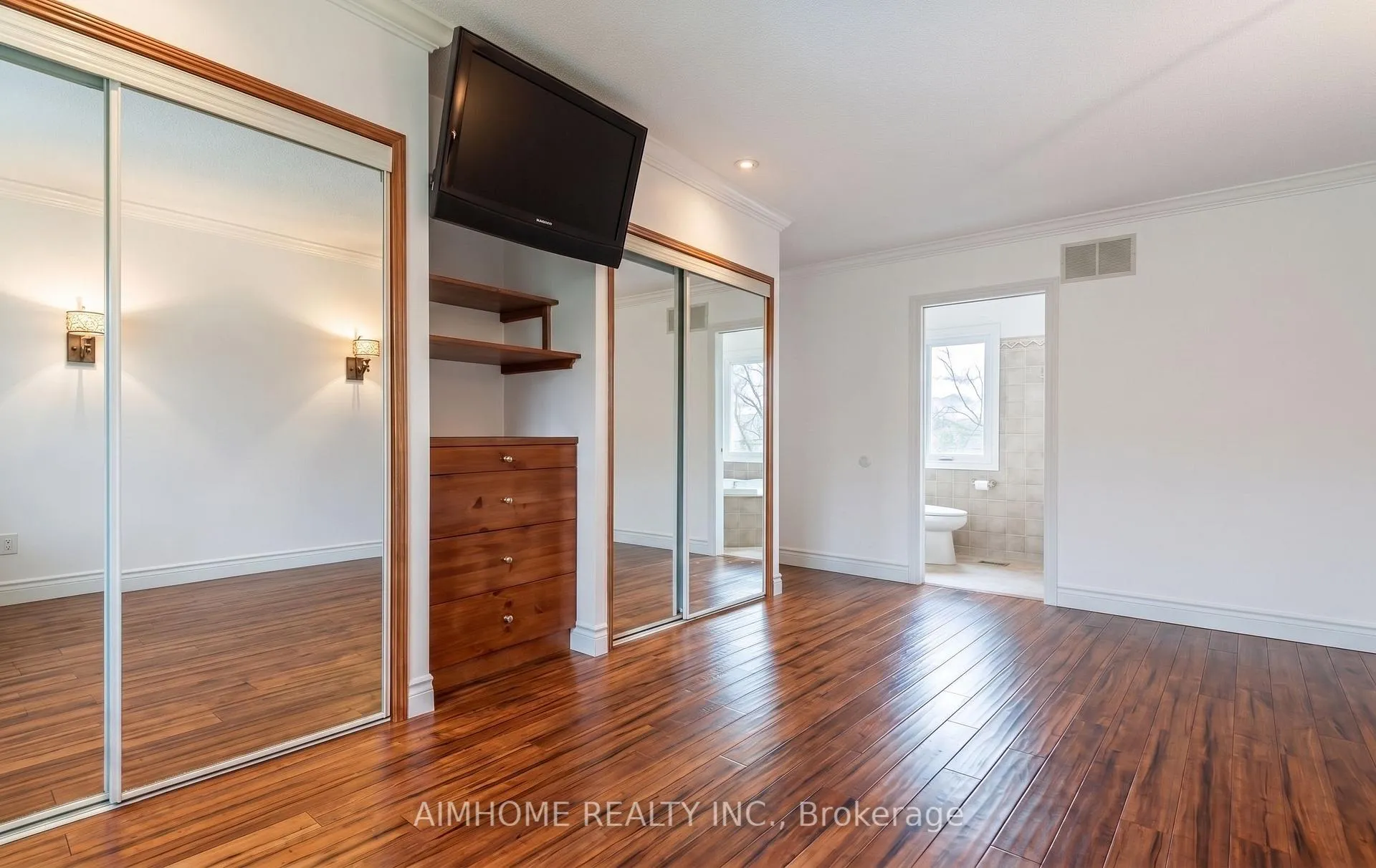 Photo 15 of 108 Floribunda Crescent, Brampton, Bramalea West Industrial — HOMEH