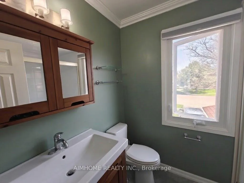 Photo 20 of 108 Floribunda Crescent, Brampton, Bramalea West Industrial — HOMEH