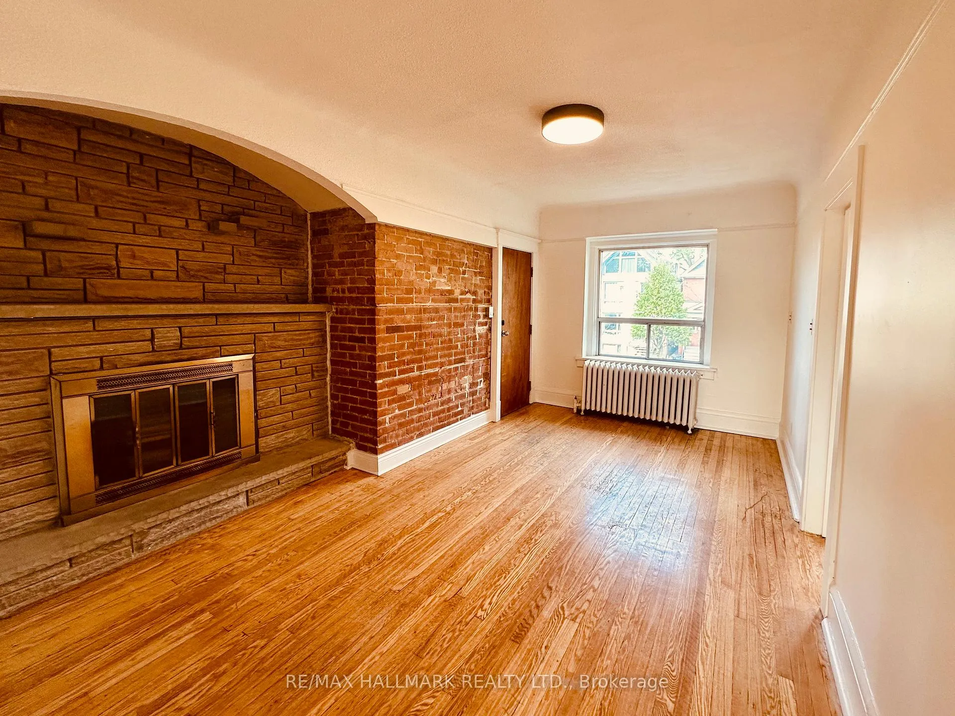 Photo 1 of Unit 4, 20 Triller Avenue, Toronto, South Parkdale — HOMEH
