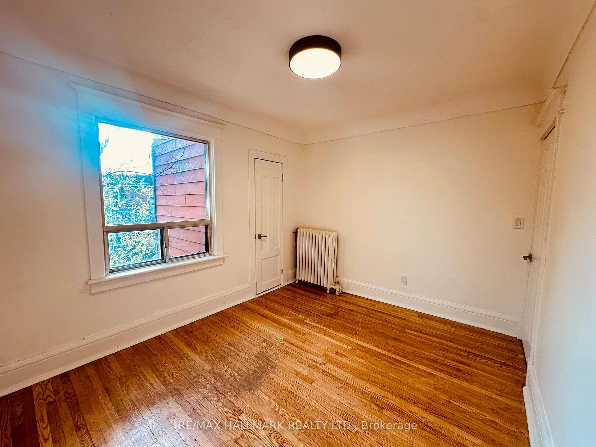 Photo 12 of Unit 4, 20 Triller Avenue, Toronto, South Parkdale — HOMEH